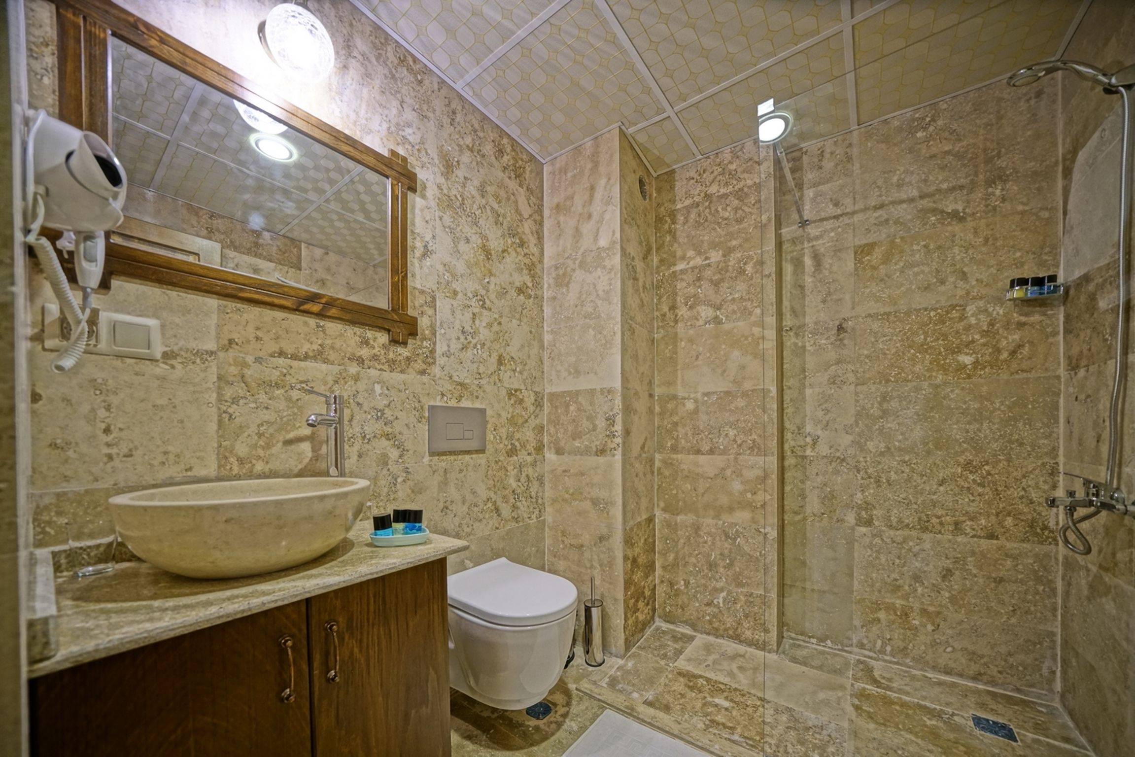 STANDARD DOUBLE ROOM