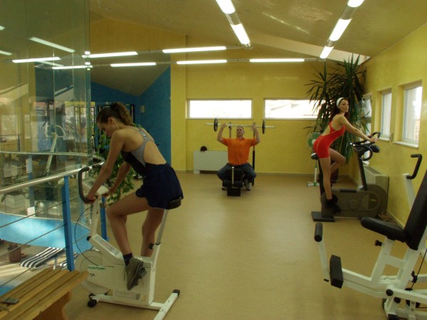 10-Fitness.jpg