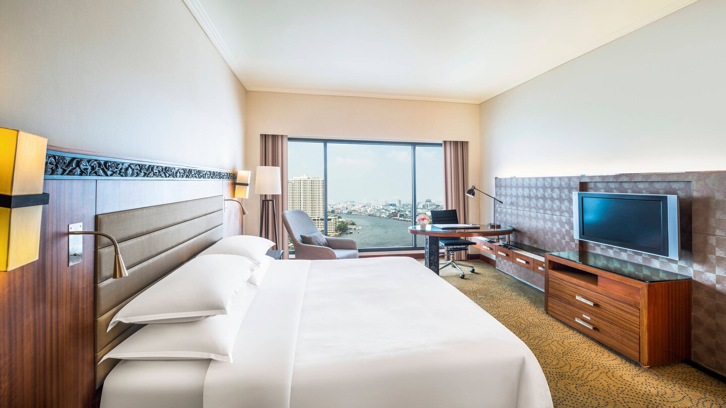 Deluxe Riverview Room