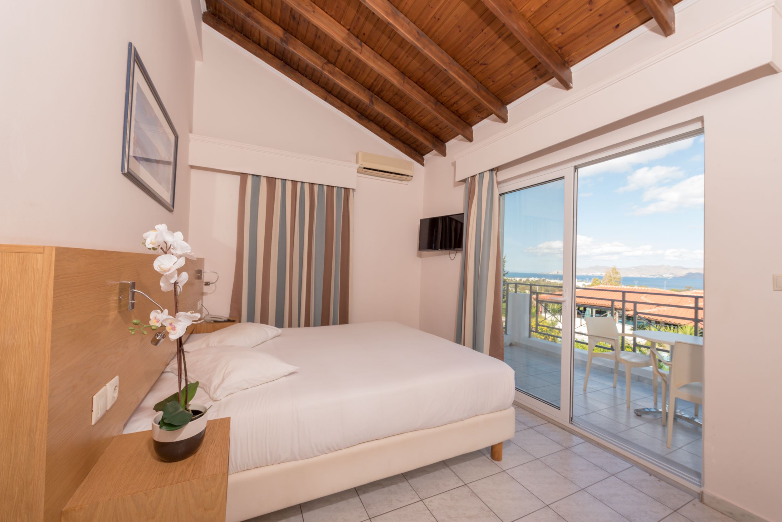STANDARD DOUBLE ROOM SEA VIEW