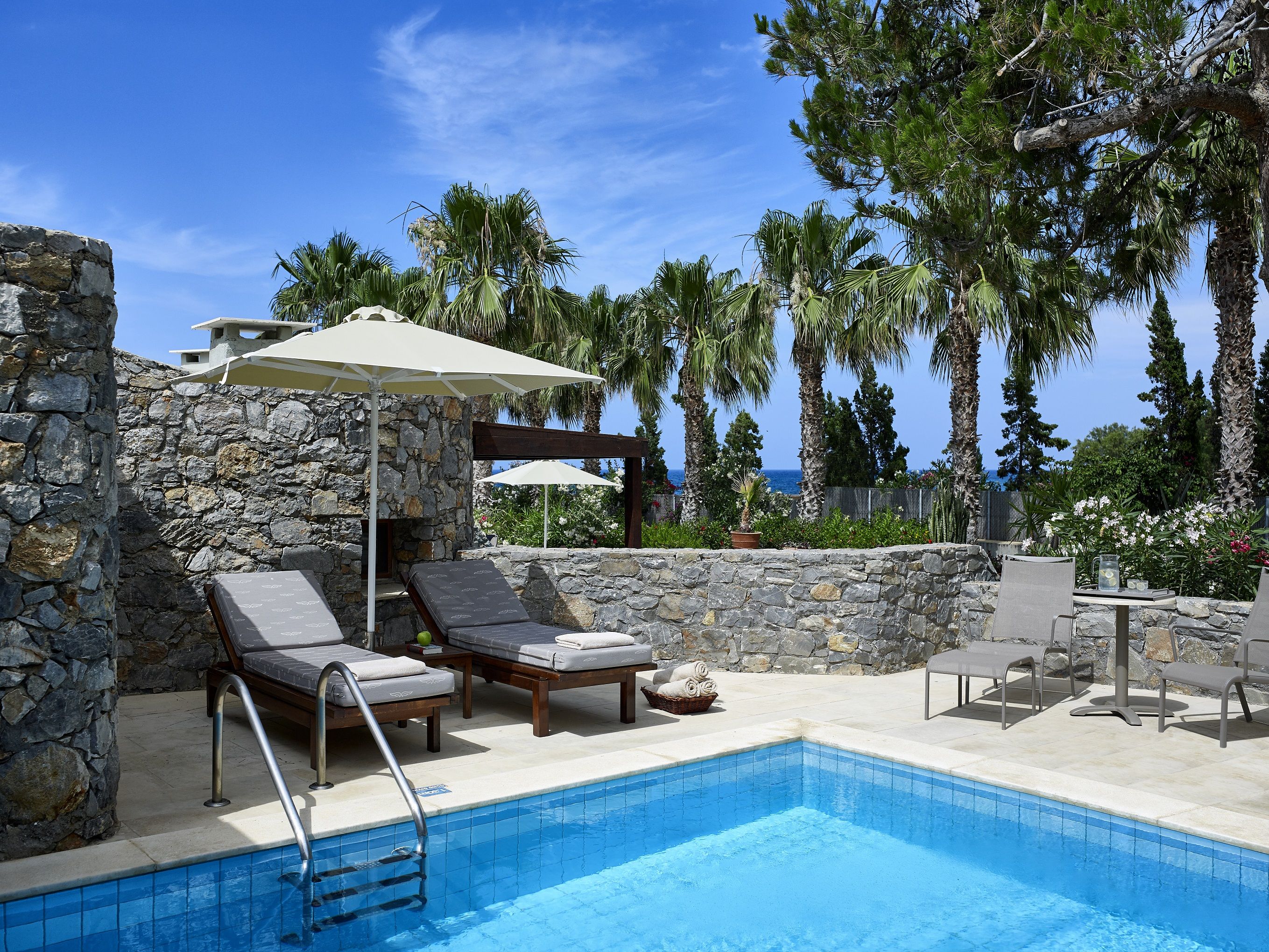 BUNGALOW CLASSIC  SIDE SEA VIEW PRIVATE POOL