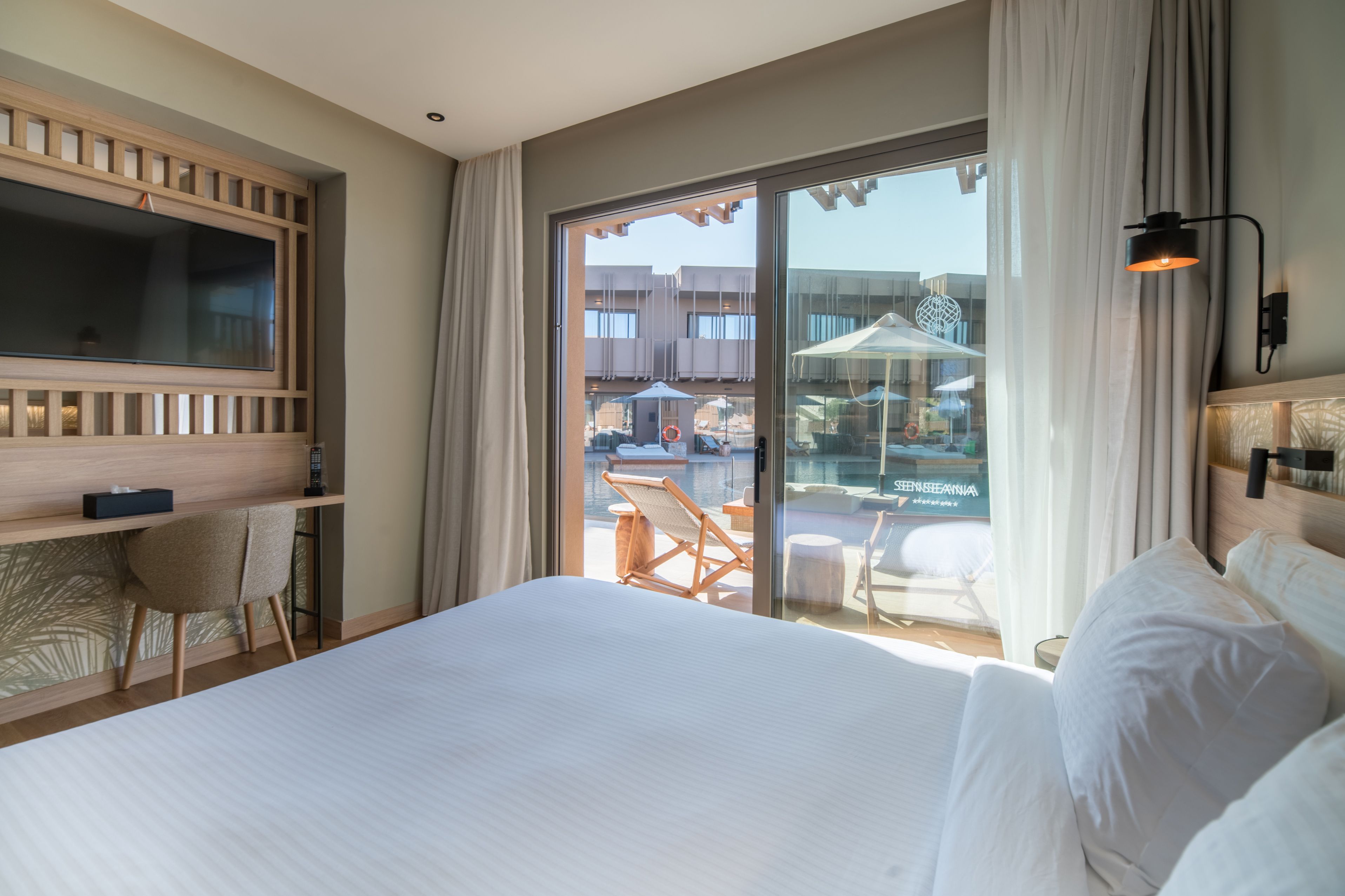 Petite Suite Garden View Pool Access