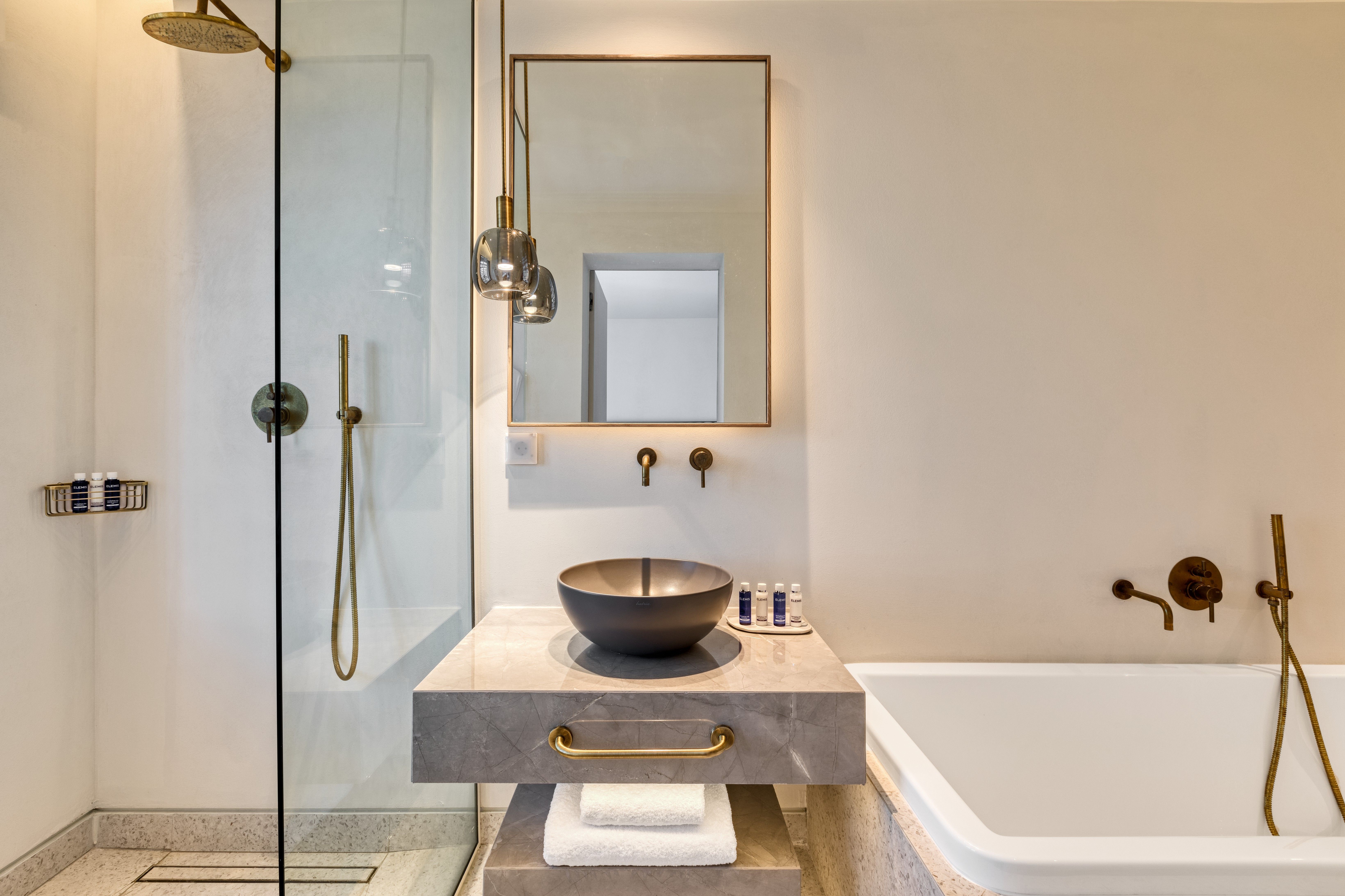 Jade Suite 