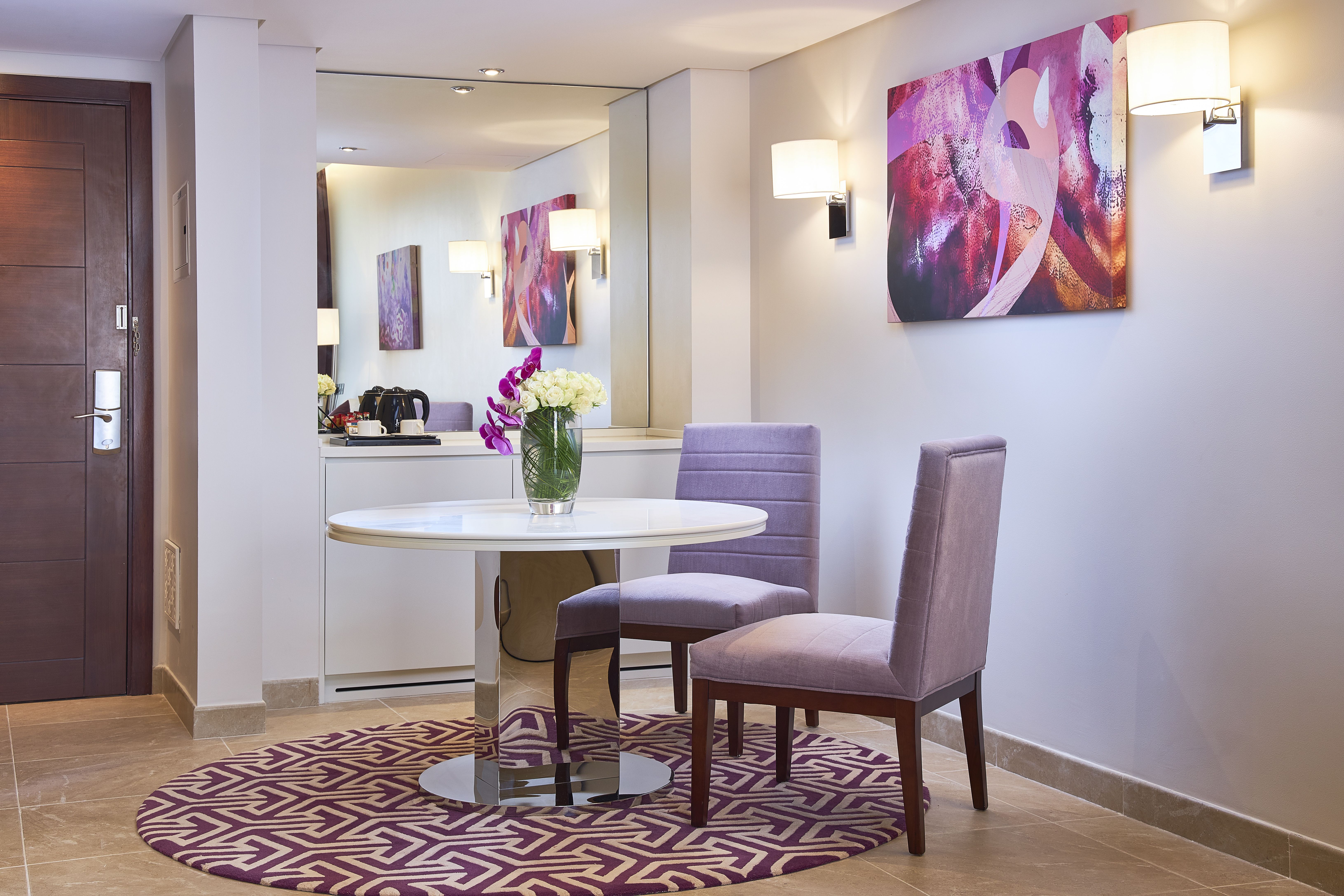 1 Bedroom Suite City View