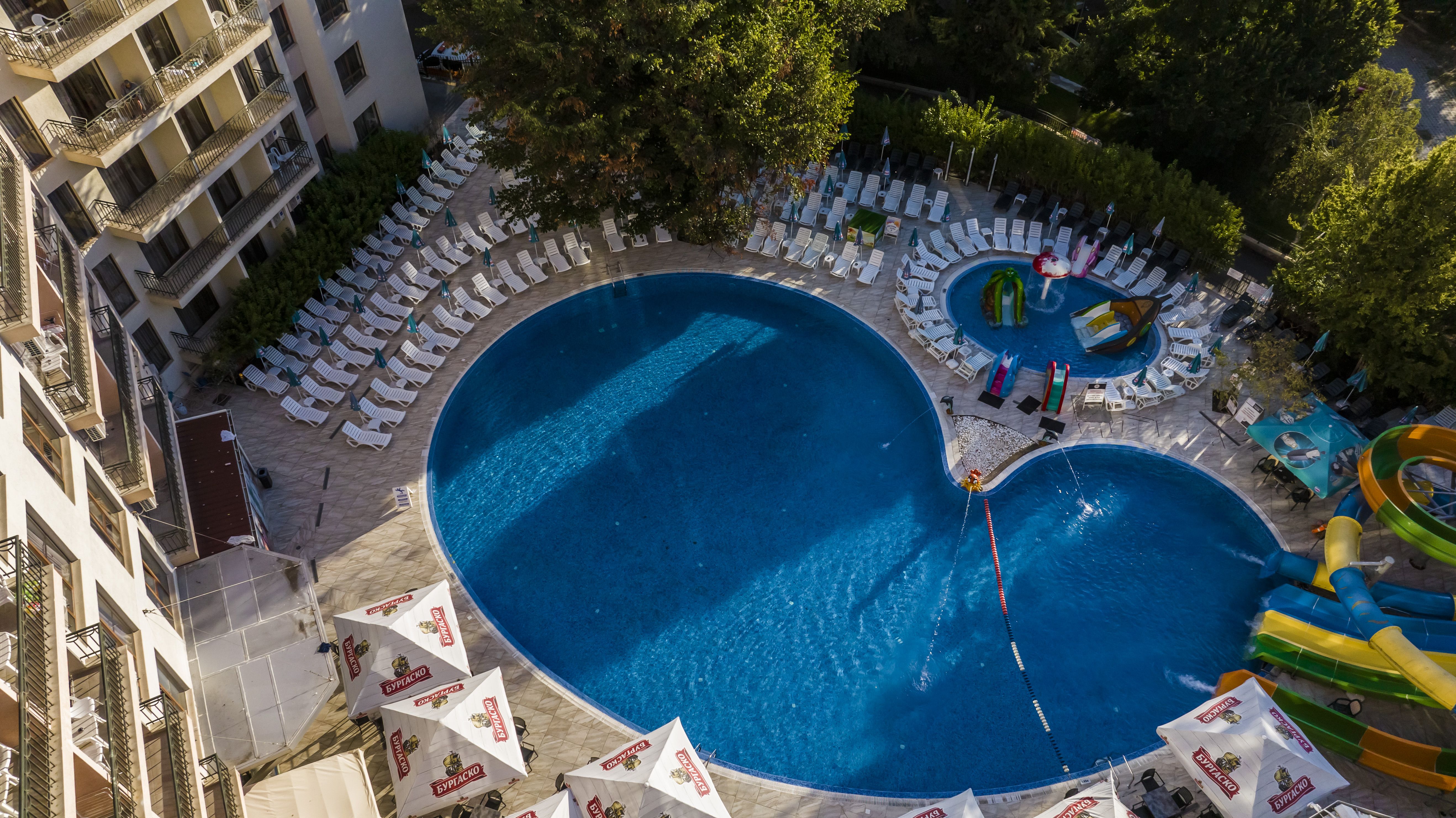 Piscina deschisă