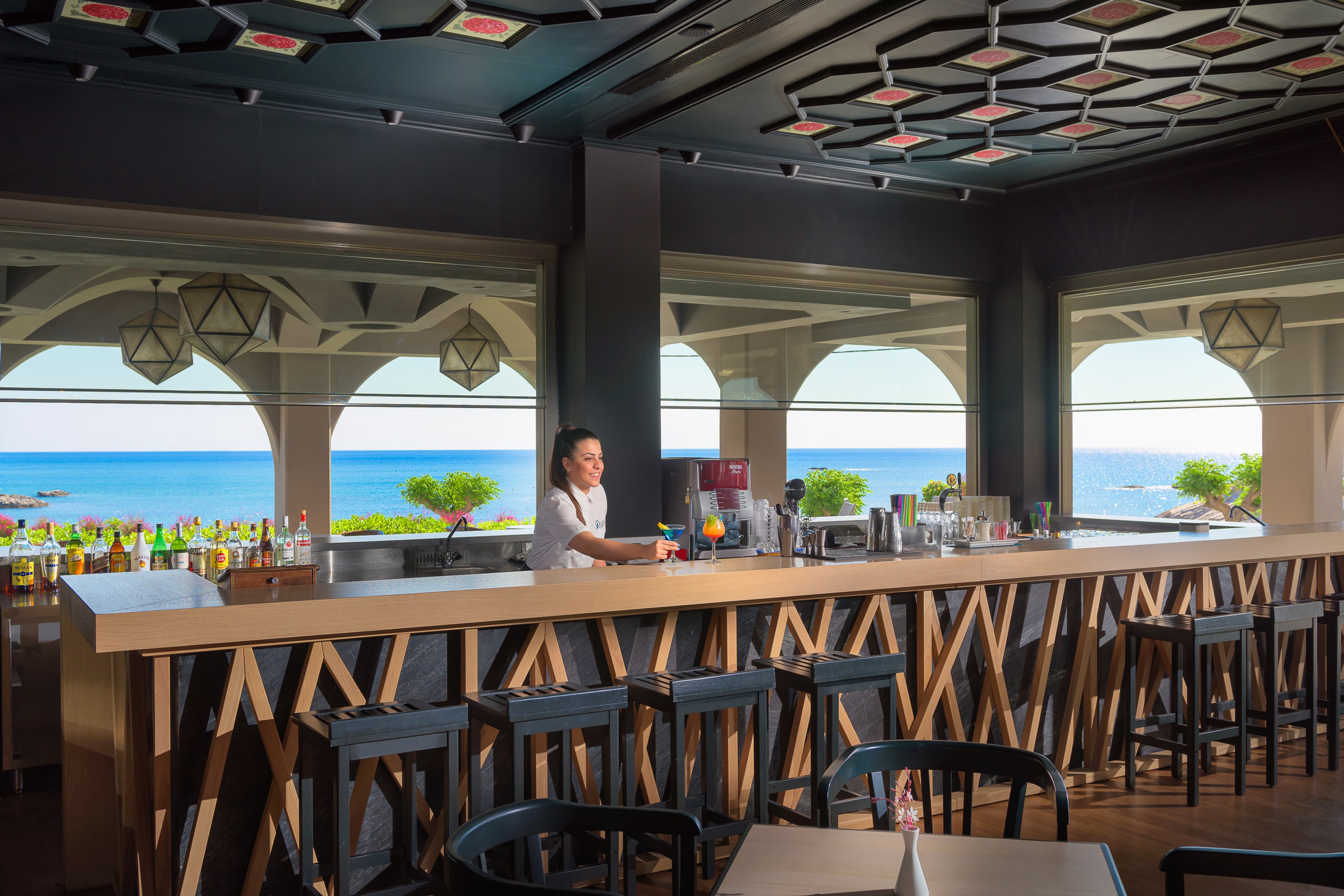 NAUTILUS BAR