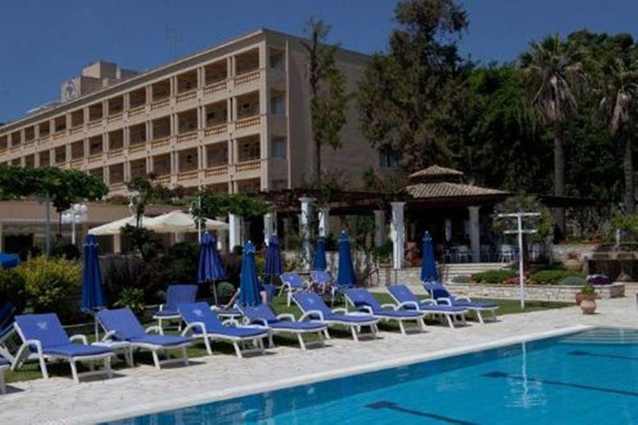 Piscina deschisă