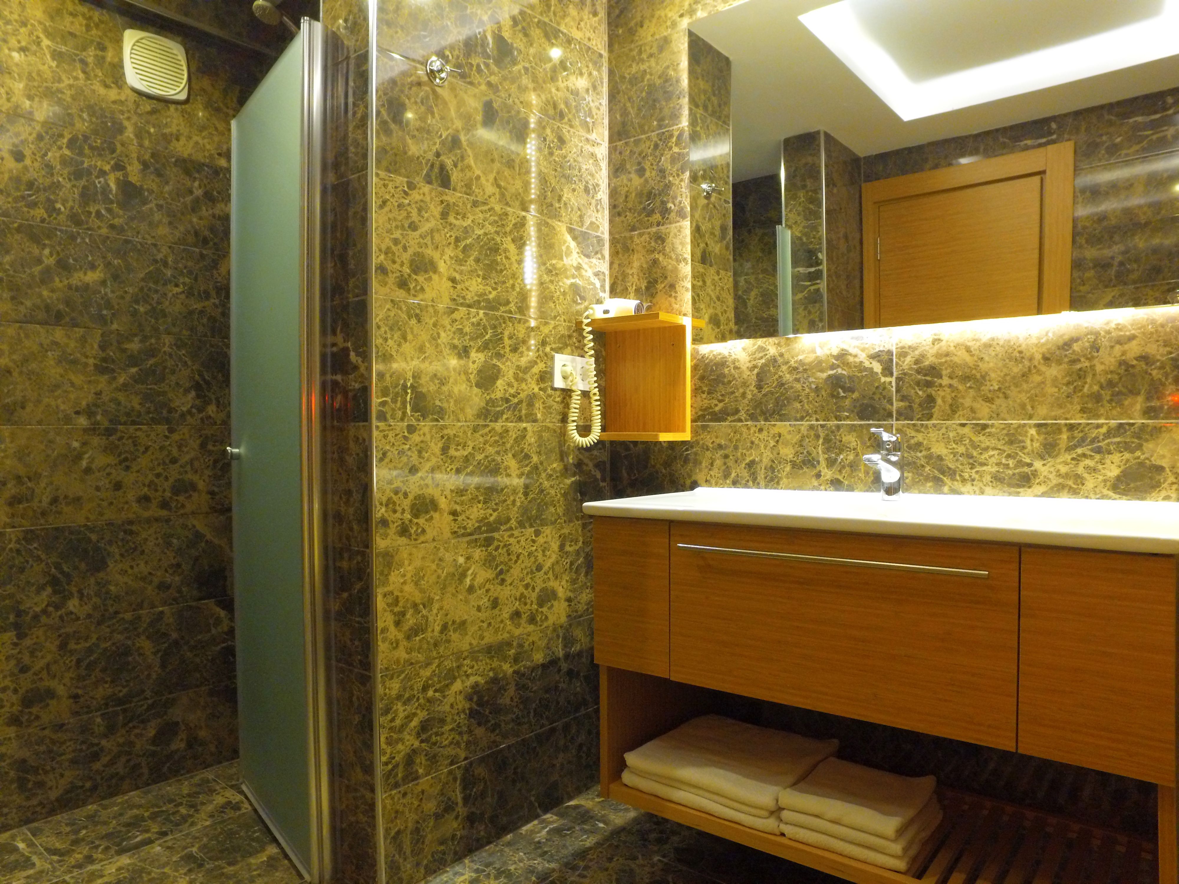 SUPERIOR ROOM LAND VIEW