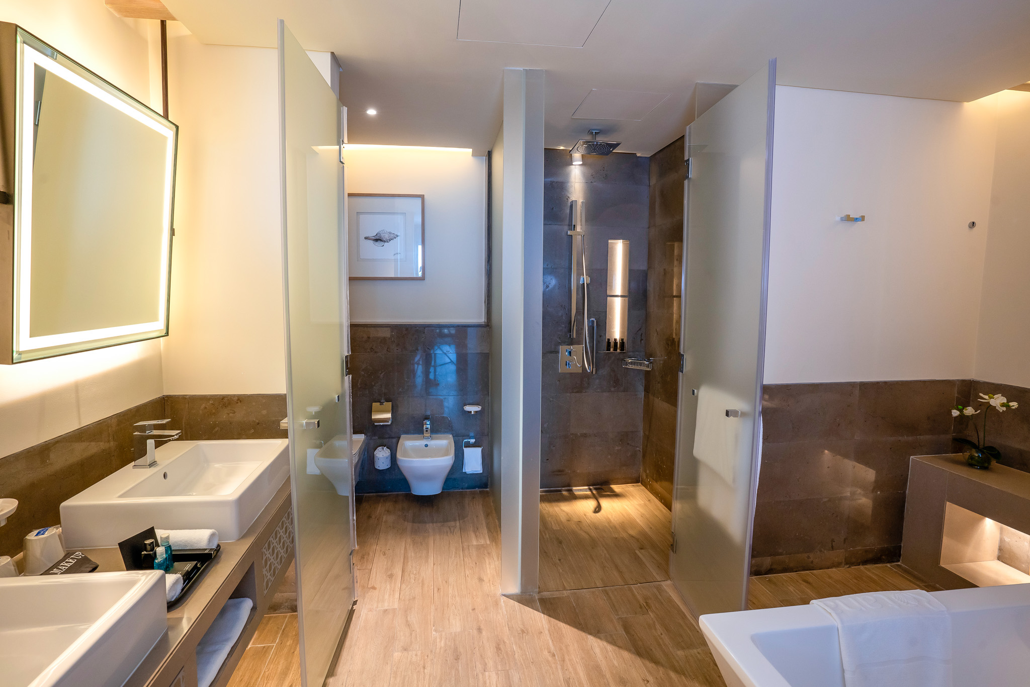 One Bedroom Resort View Suite With Balcony