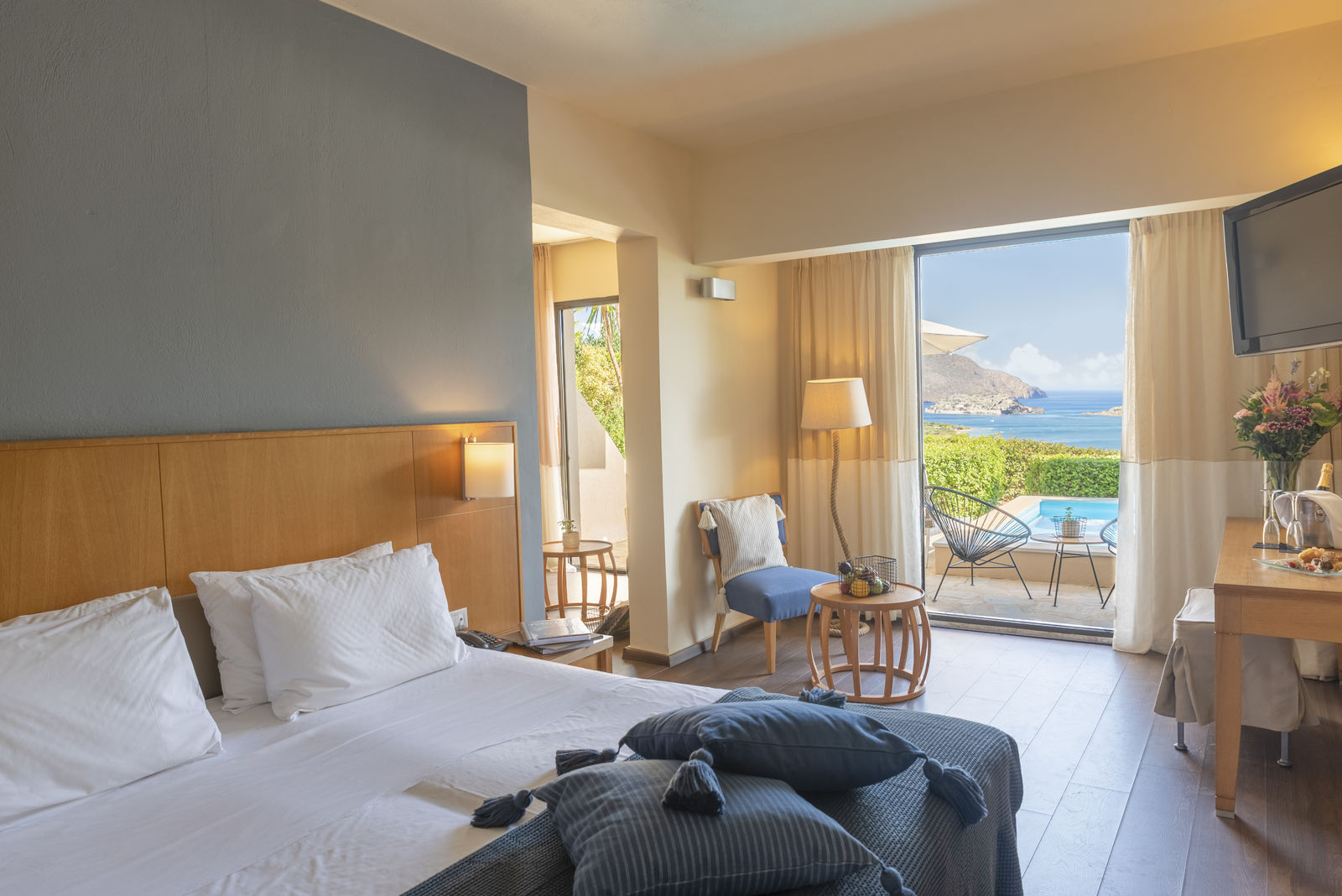 Junior Suite Private Pool Sea View