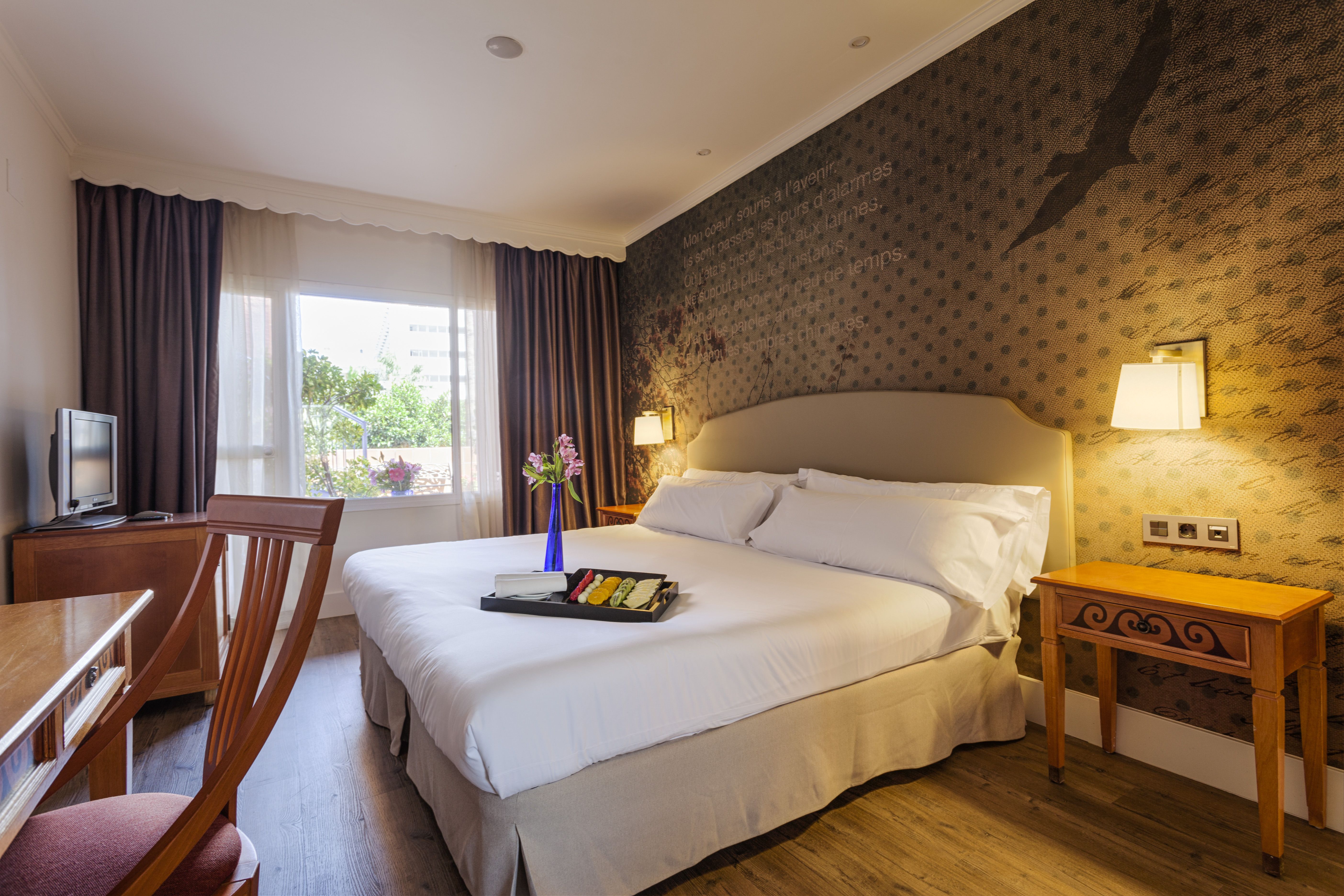 STANDARD ROOM WITHOUT BALCONY