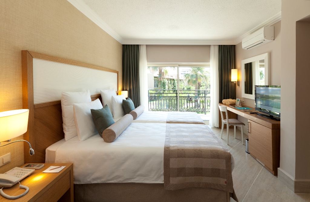 FAMILY SUITE GARDEN