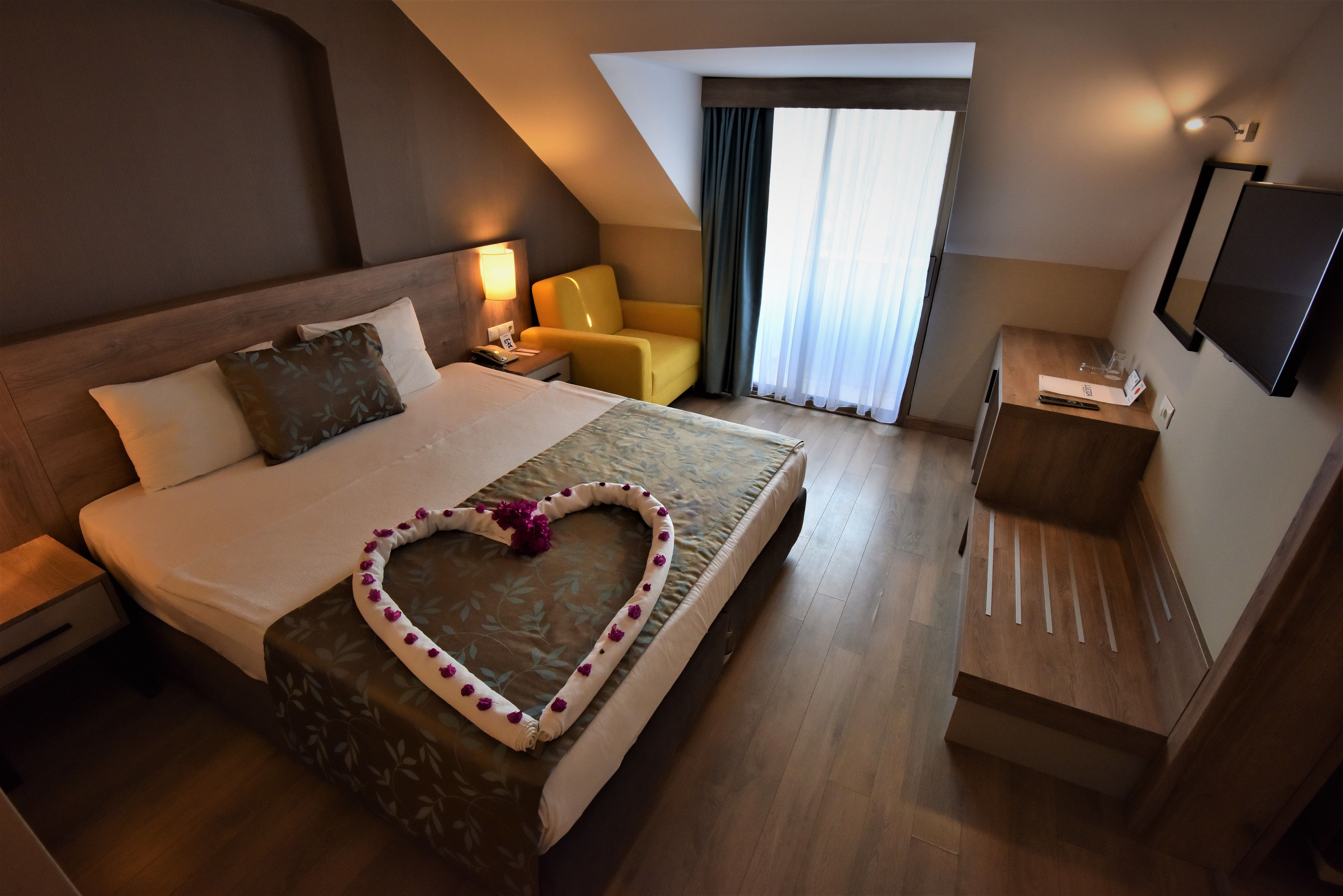 FAMILY SUITE