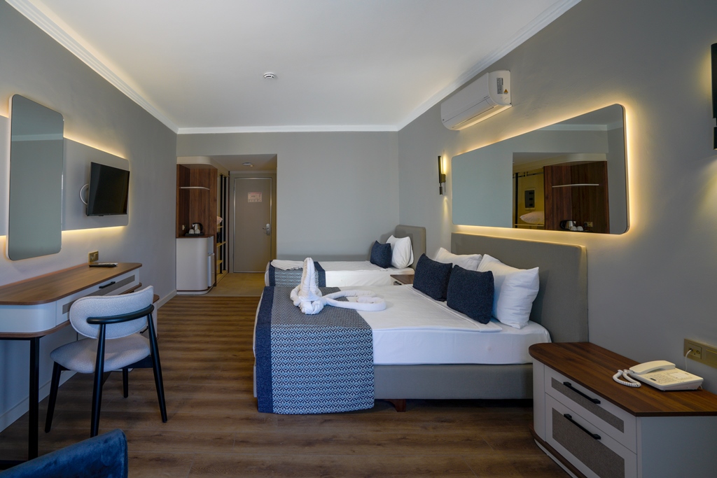 STANDARD ROOM 