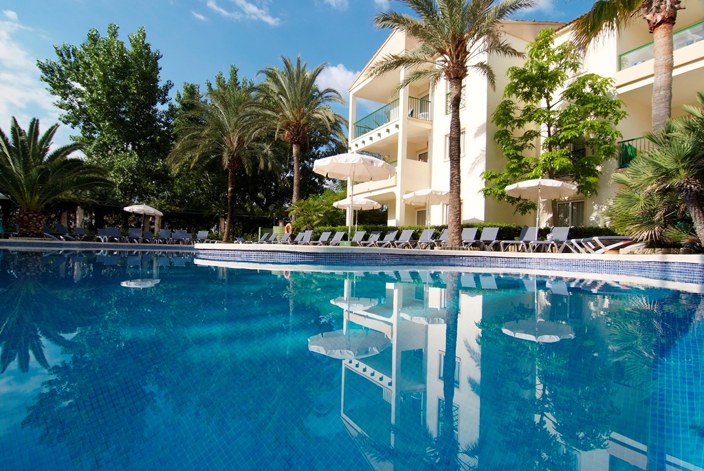 Piscina deschisă
