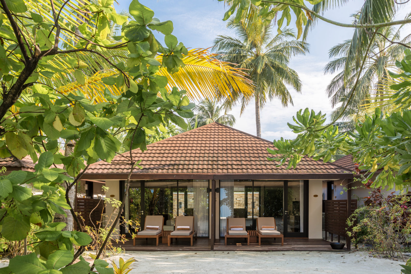 BEACH FAMILY VILLA