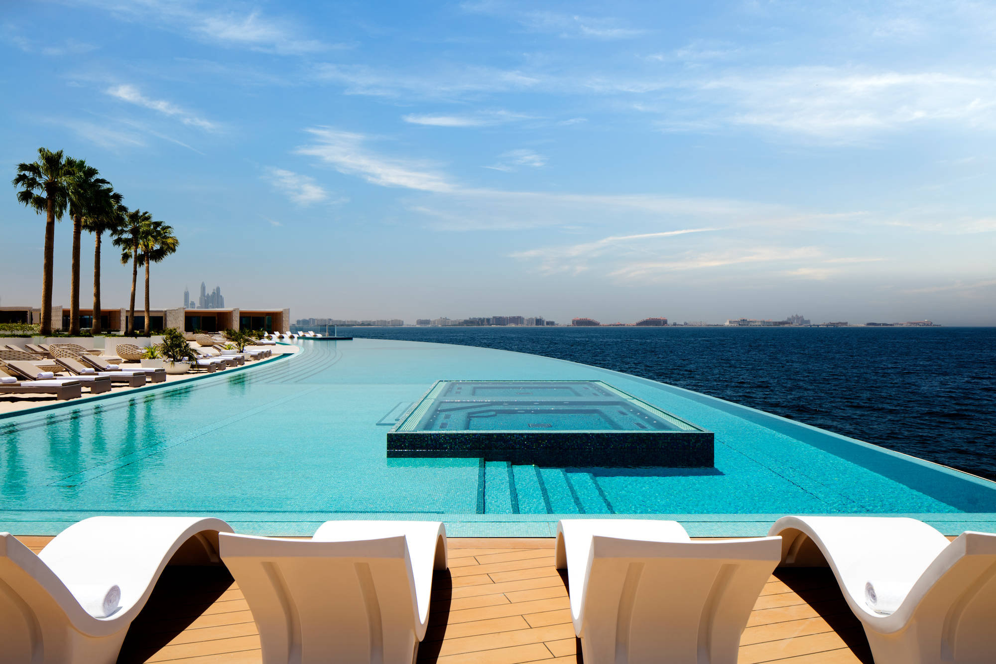 Piscina deschisă