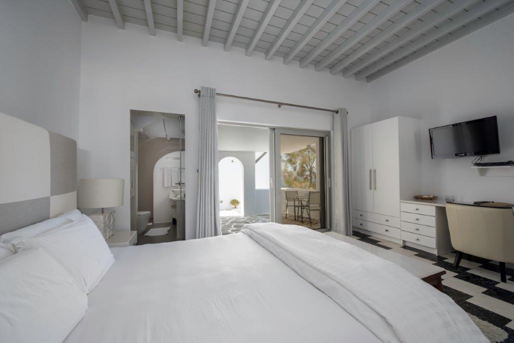 Superior Room Side Sea View