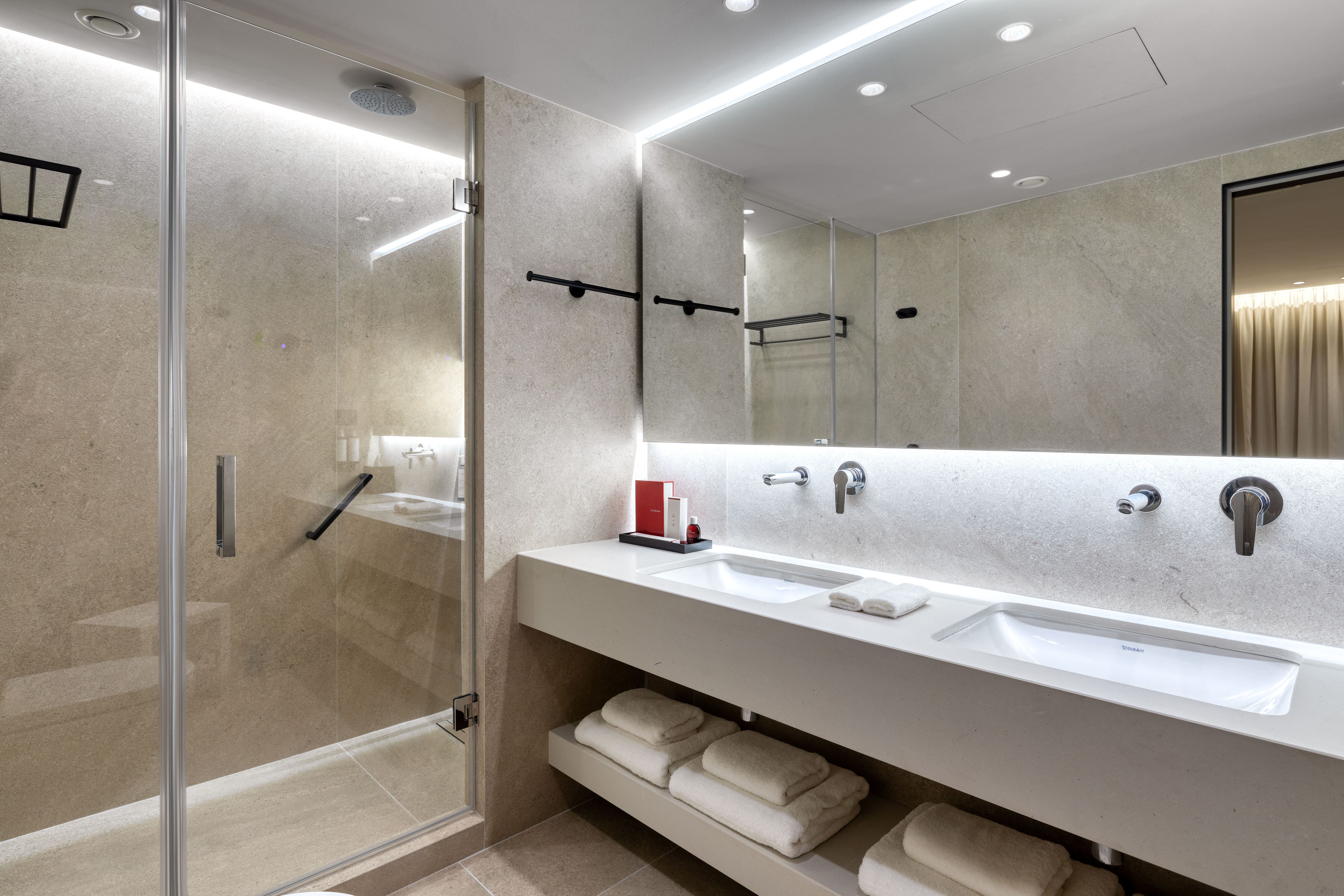 Executive Suite with Balcony or Terrace