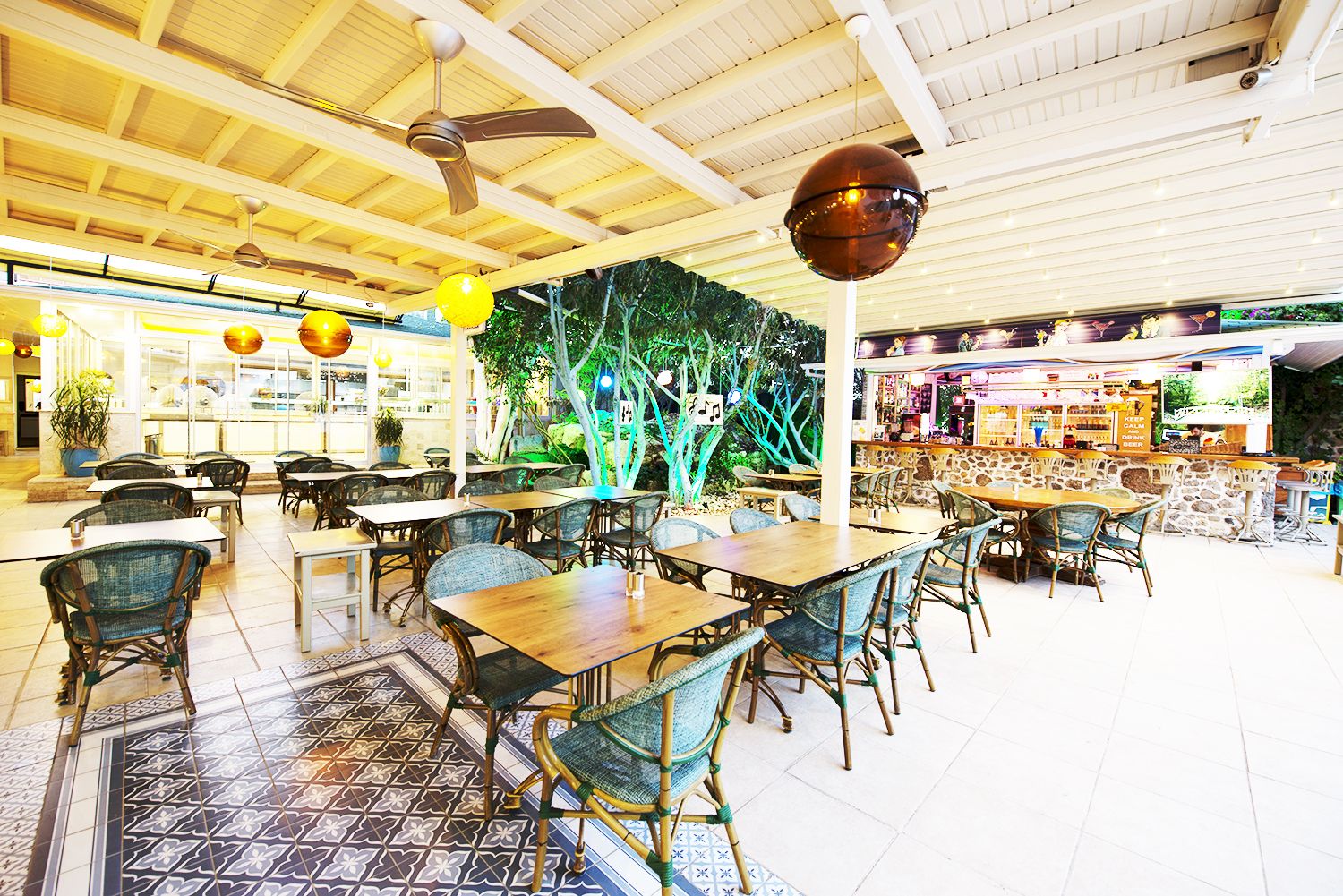 TONOZ RESTAURANT