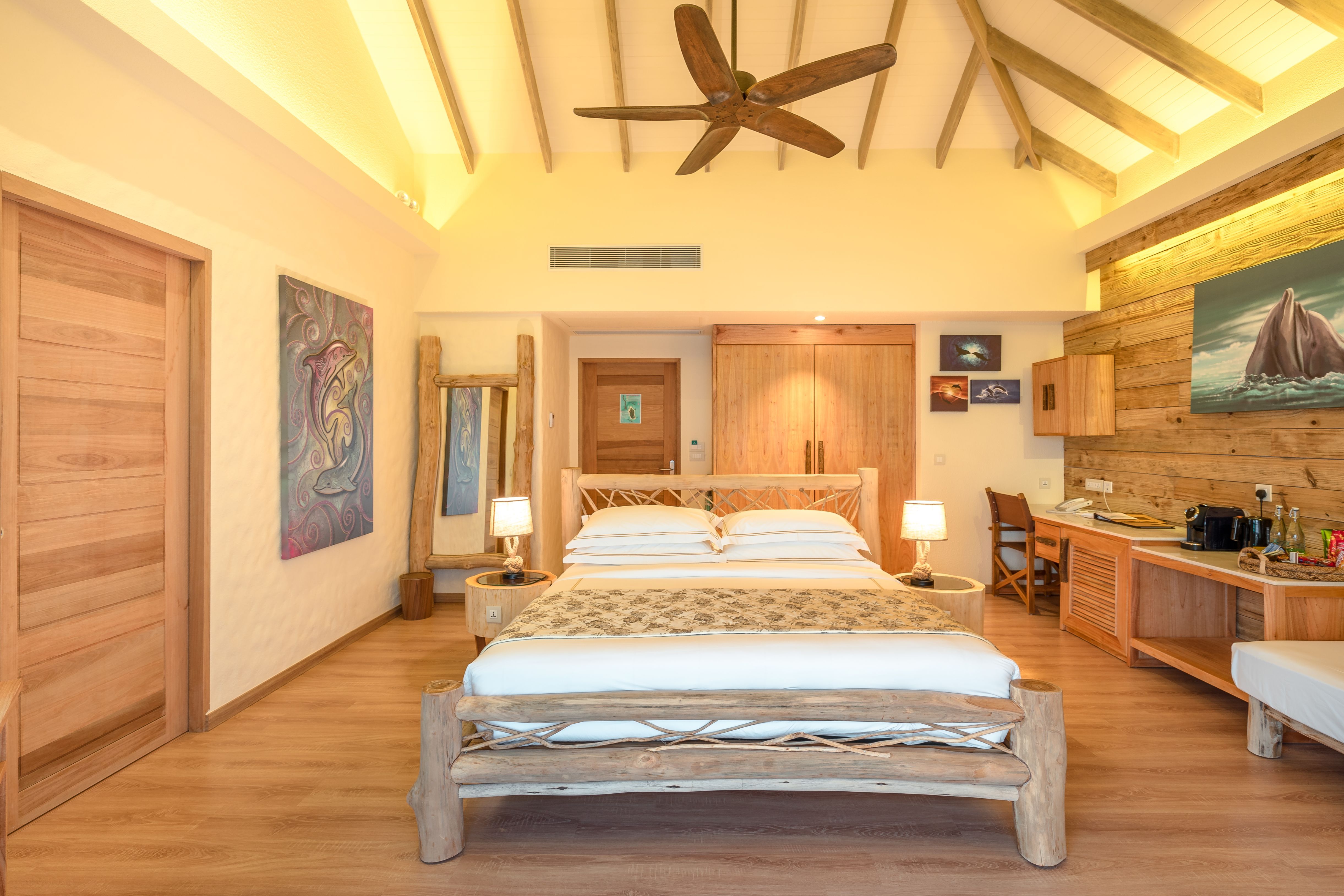 Dolphin Villa with Pool