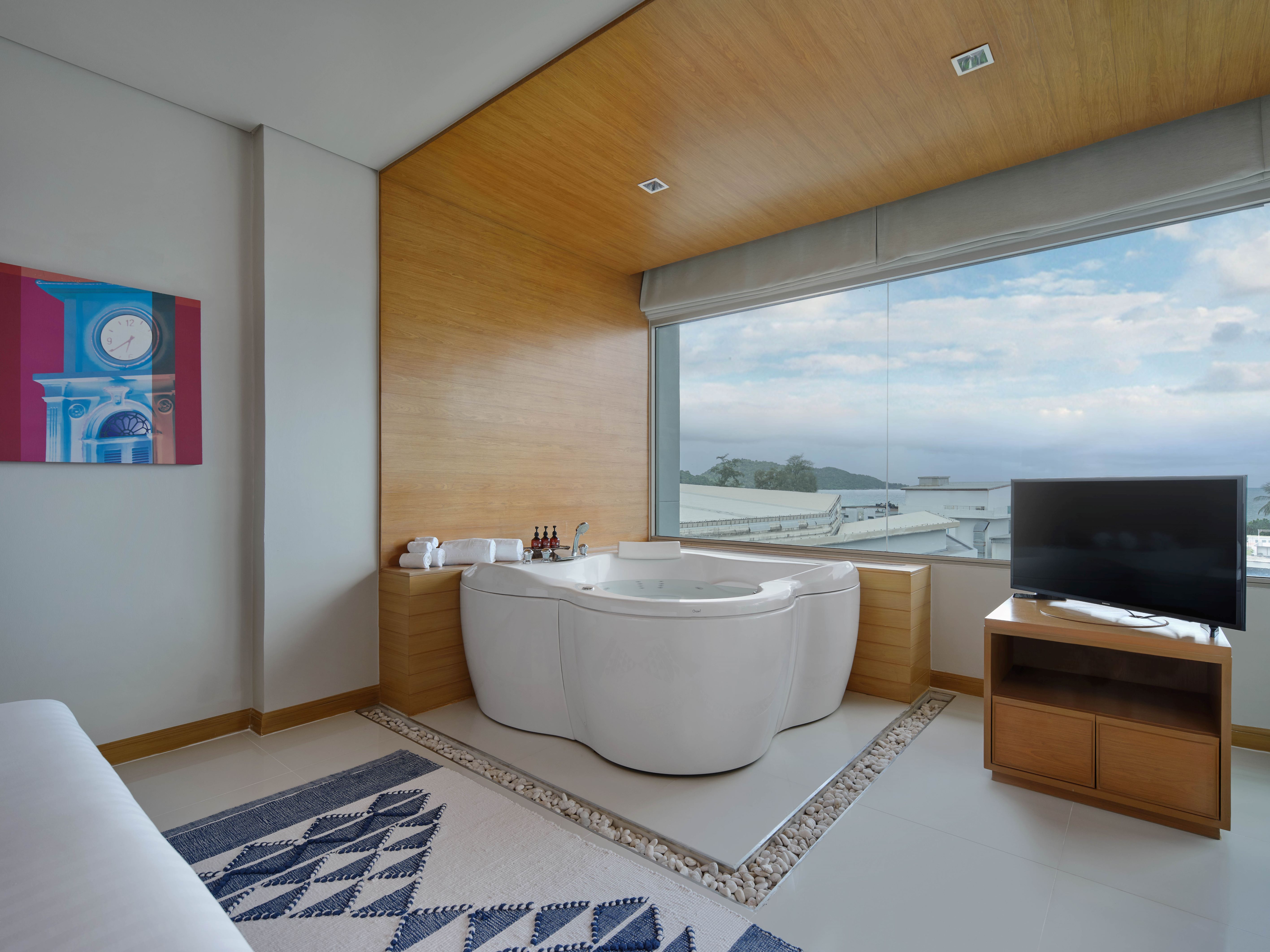 Sea View Suite