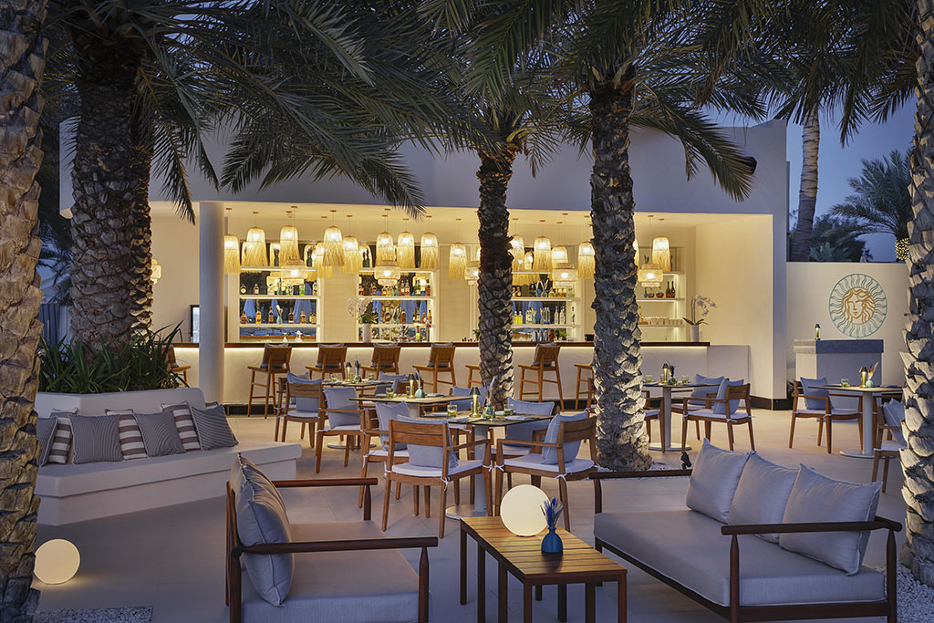 Sunset Beach Lounge