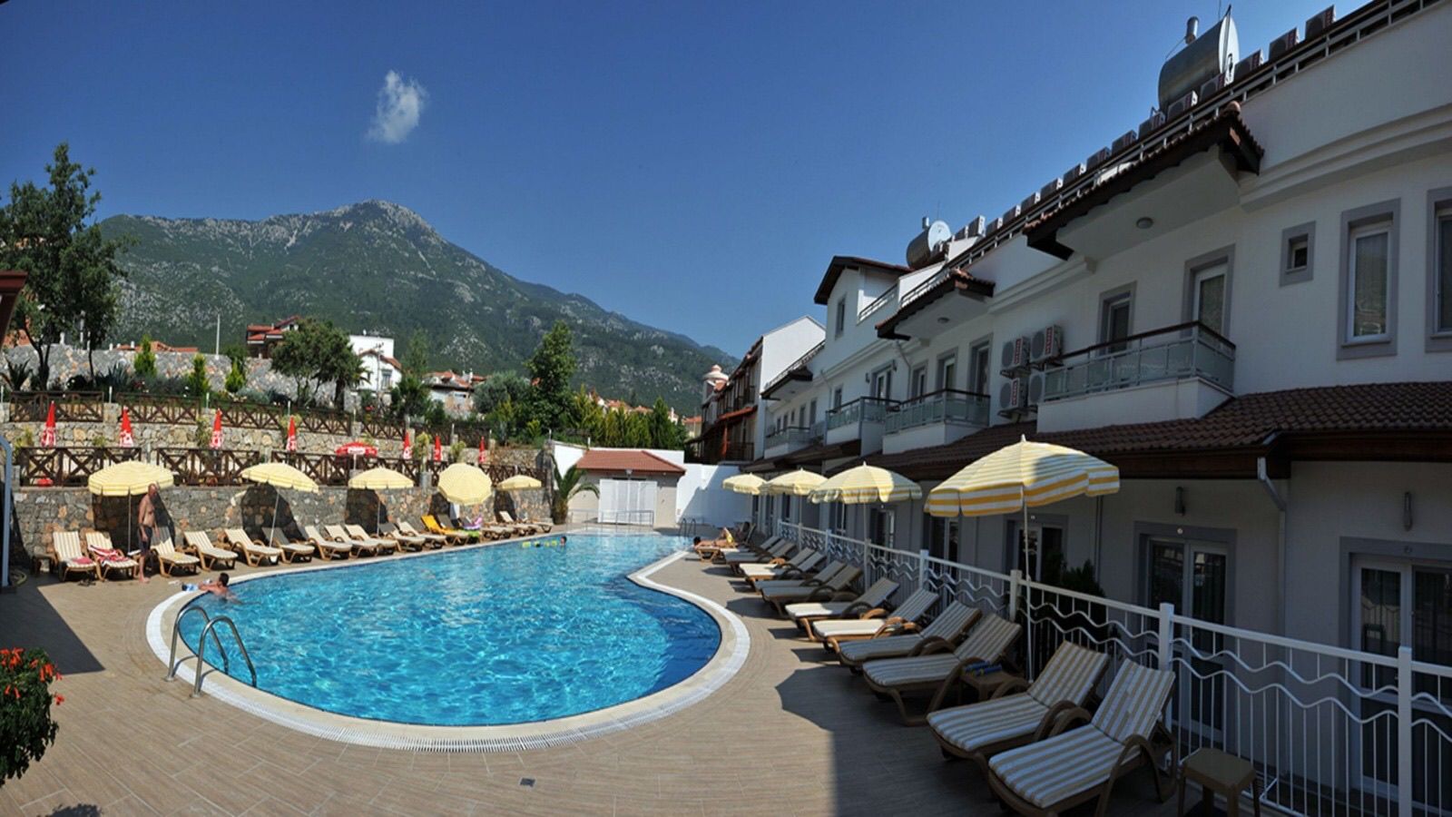 Piscina deschisă