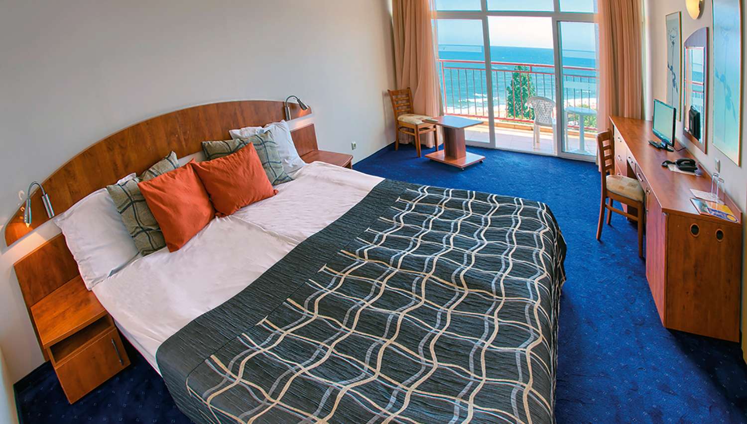 Twin Standard Room (SeaView, Balcony)
