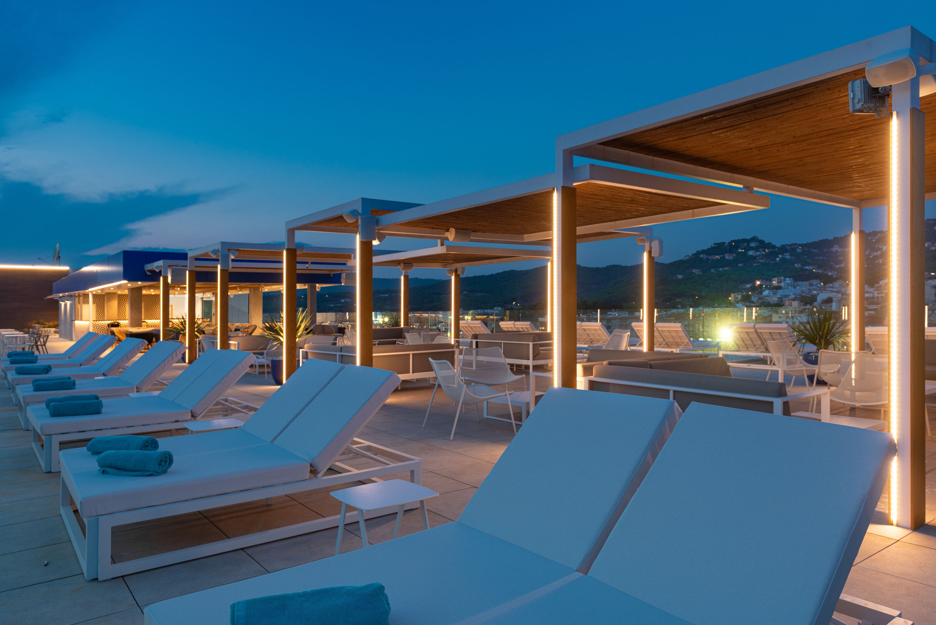 SKYBAR CHILLOUT