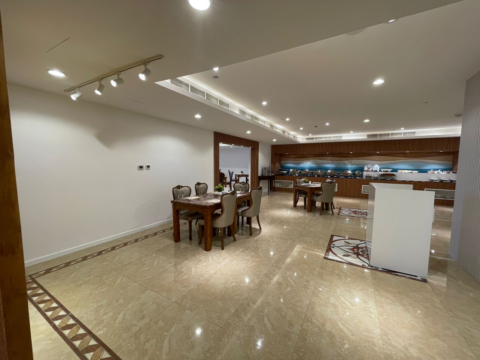 Le Royal Restaurant