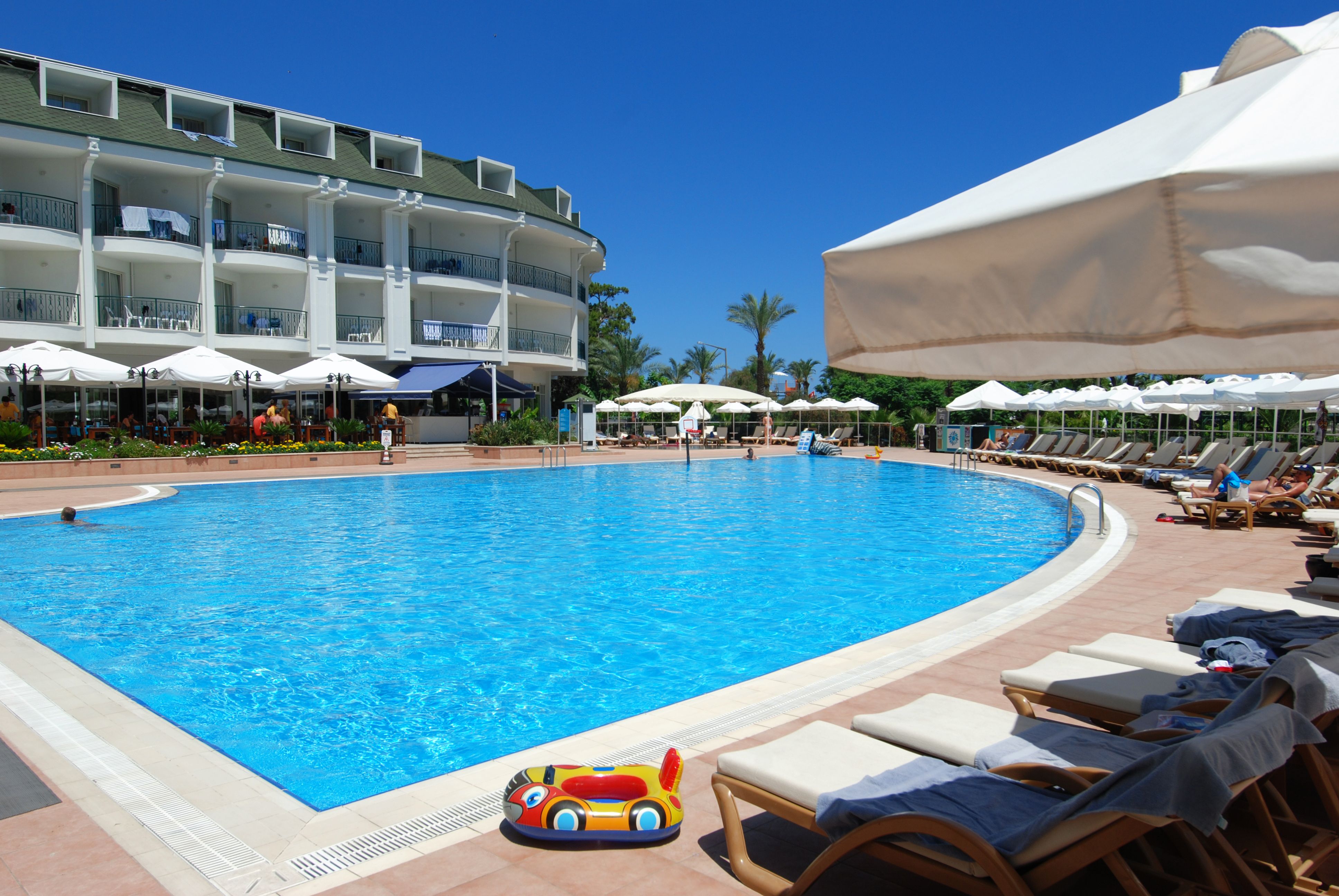 Piscina deschisă