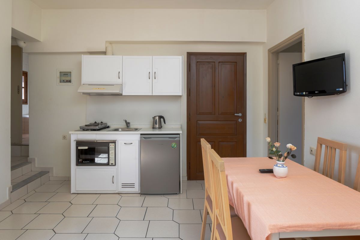 QUADRUPLE APARTMENT BALCONY  OR TERRACE