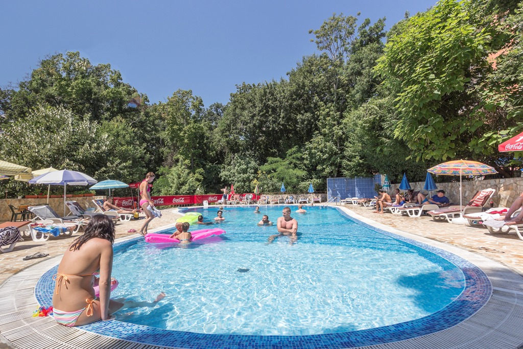 Piscina deschisă