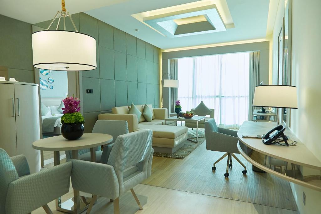PREMIUM SUITE 