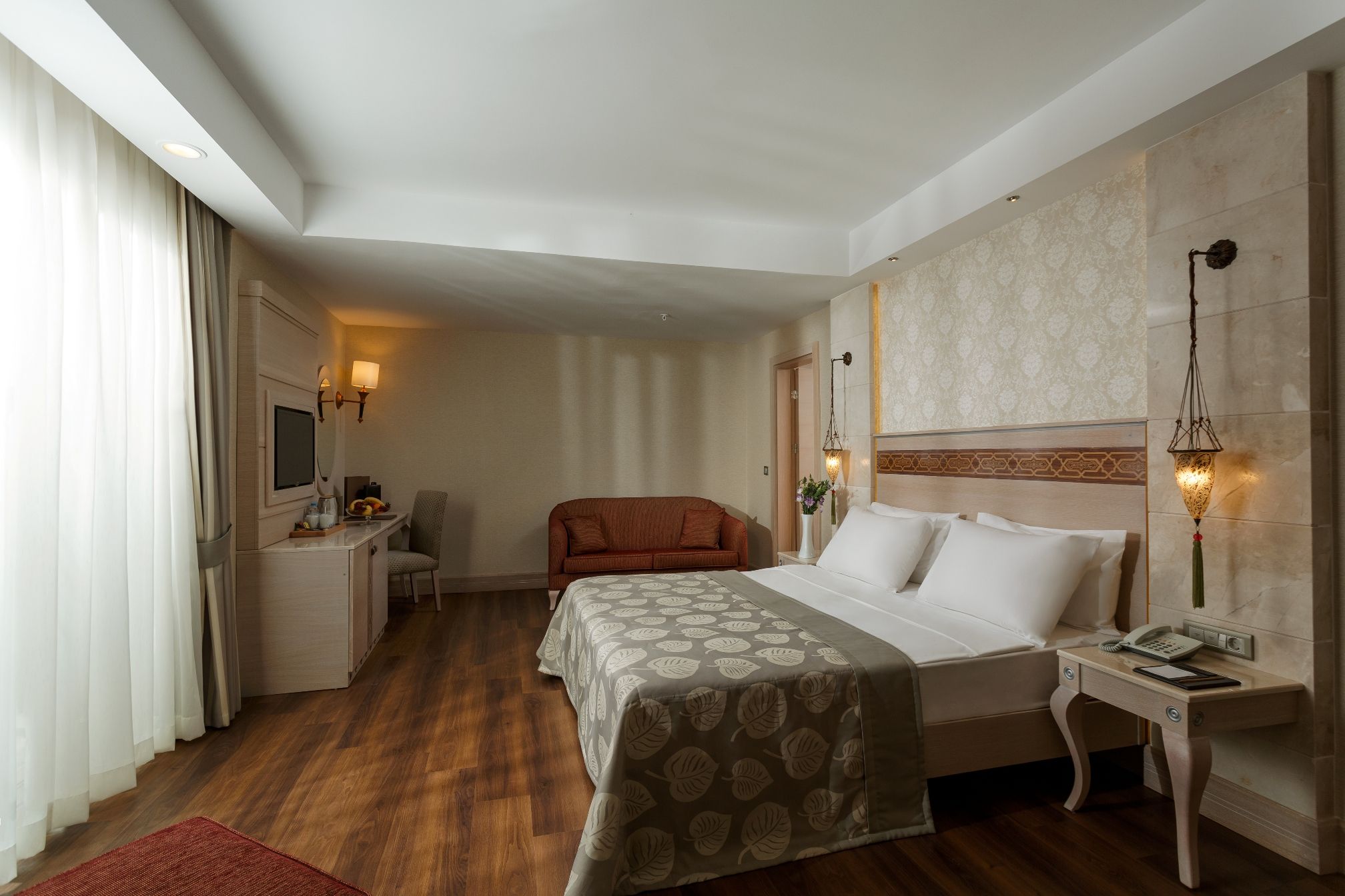 Deluxe Superior Family Room