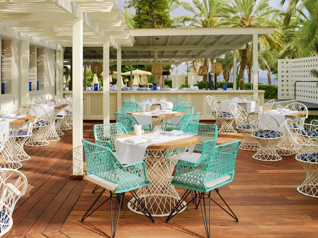 MAIN RESTAURANT