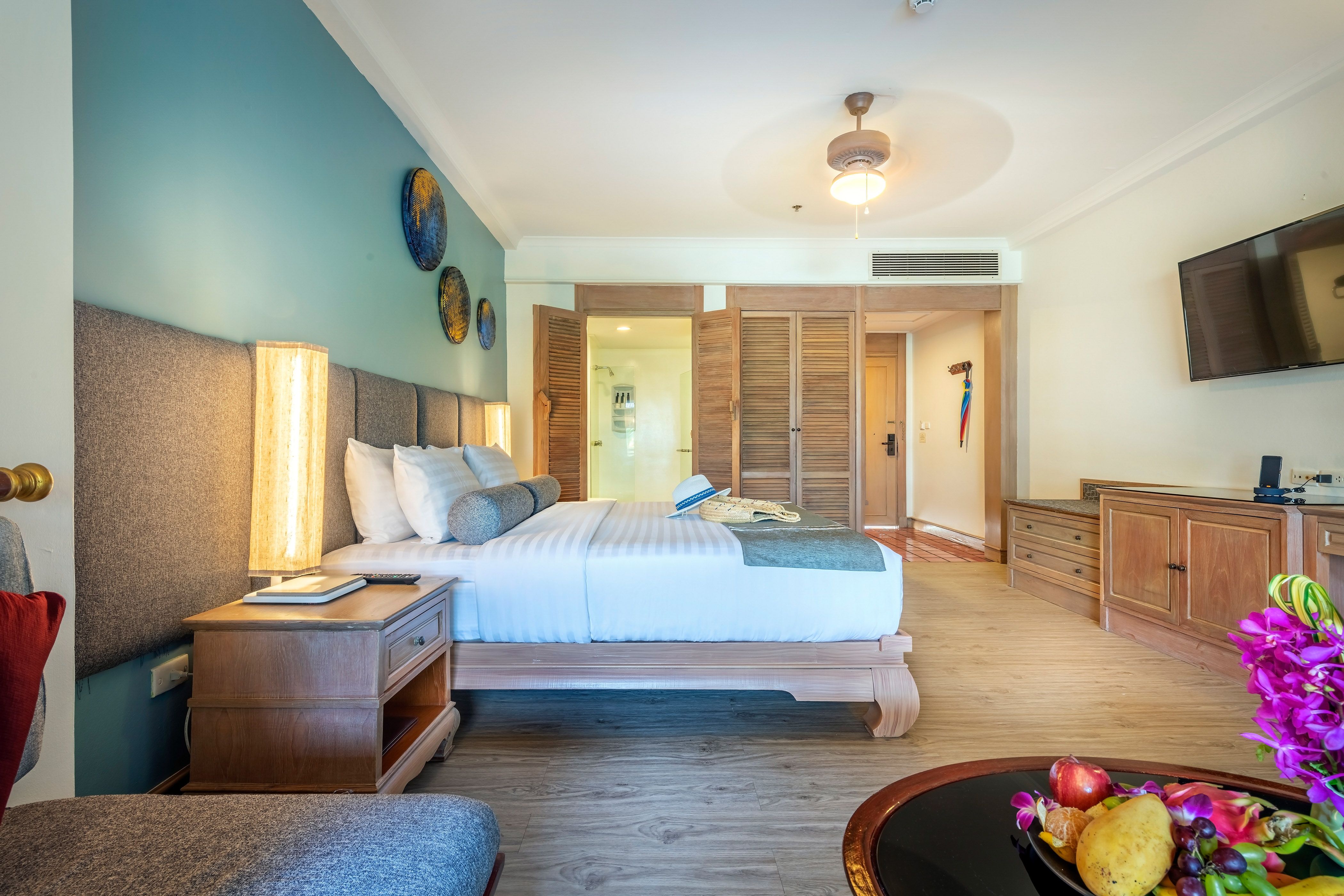 DELUXE ROOM 