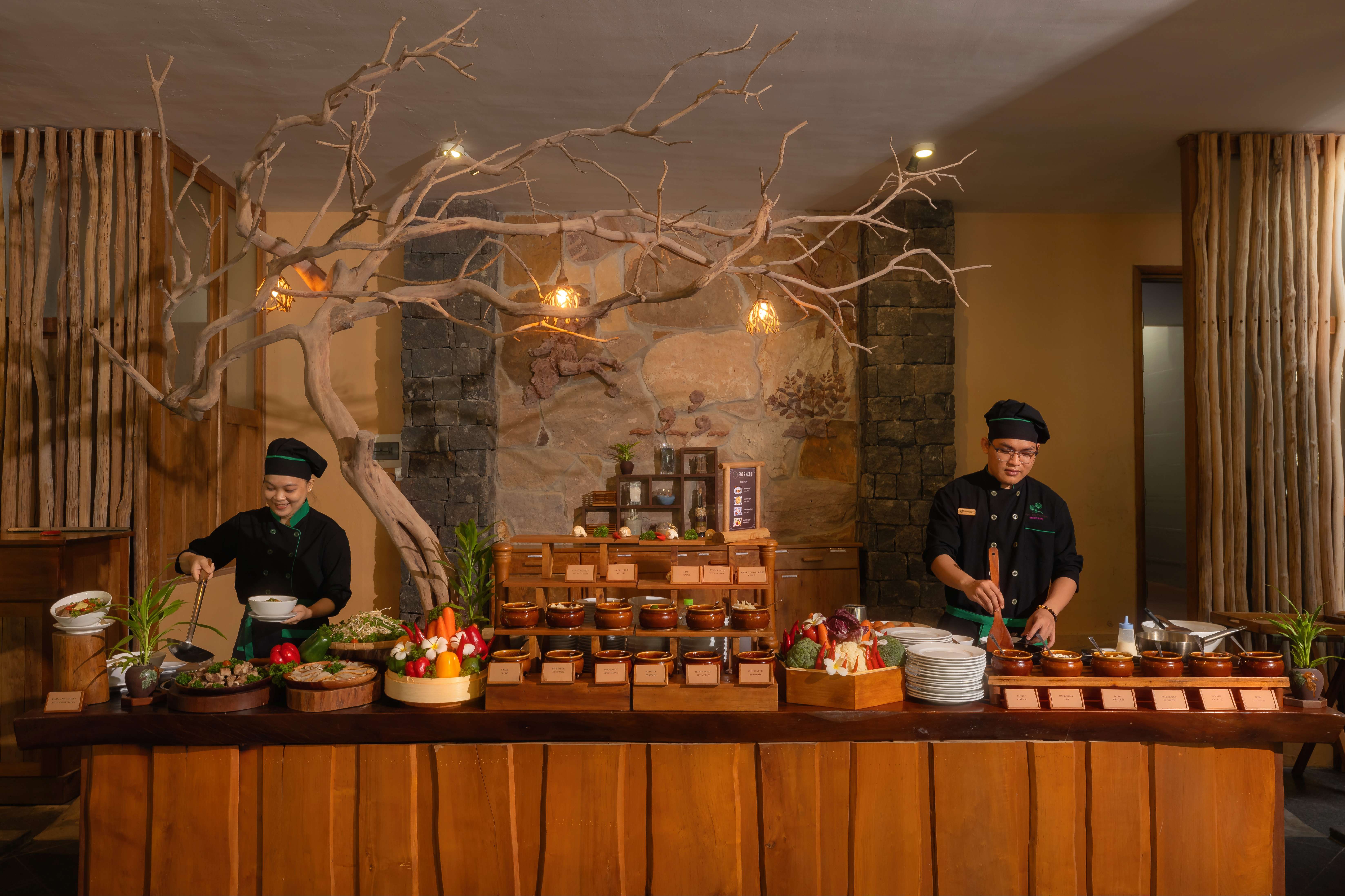 GREEN BAY RESTAURANT