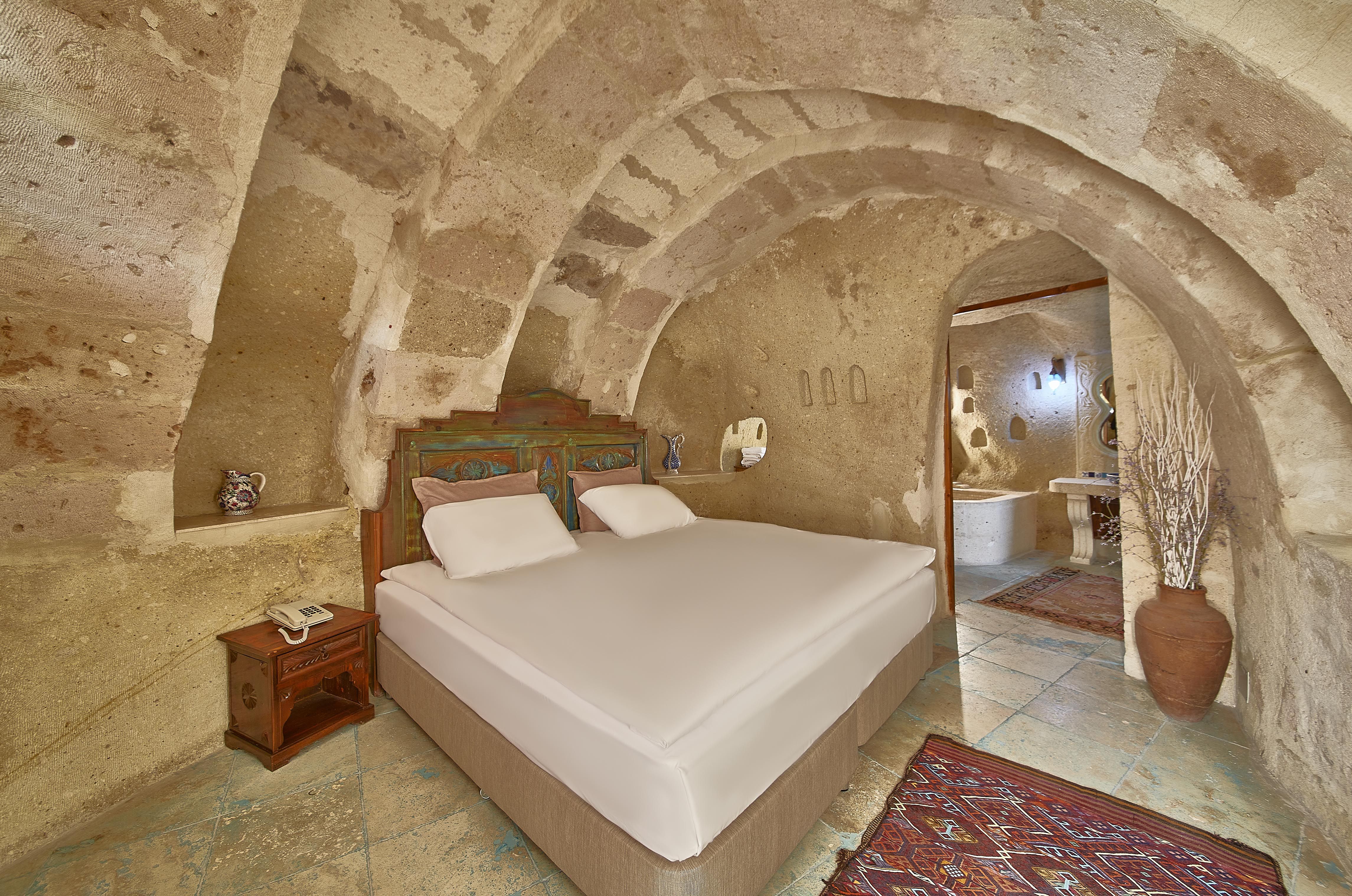 KING SUITE ROOM
