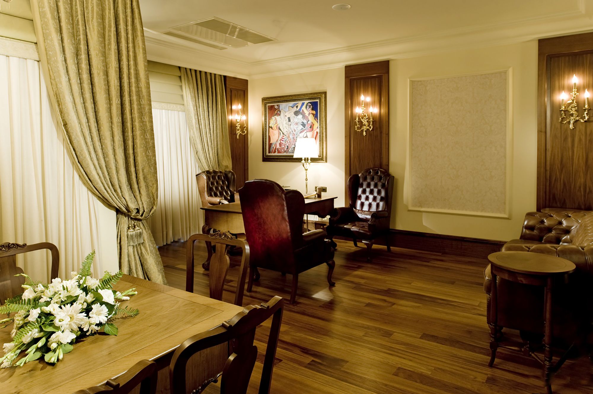 PRESIDENTIAL VILLA
