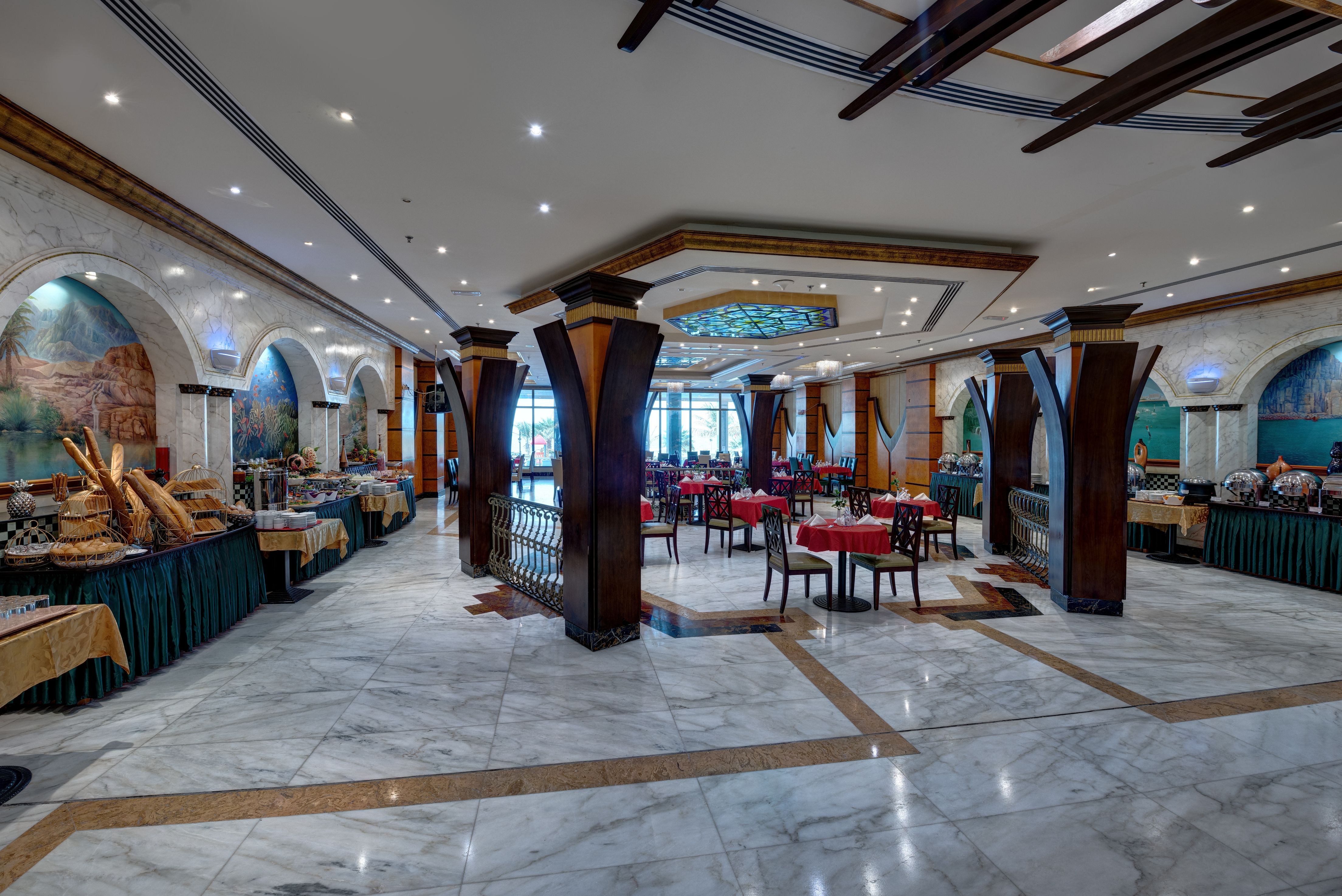 MAIN RESTAURANT