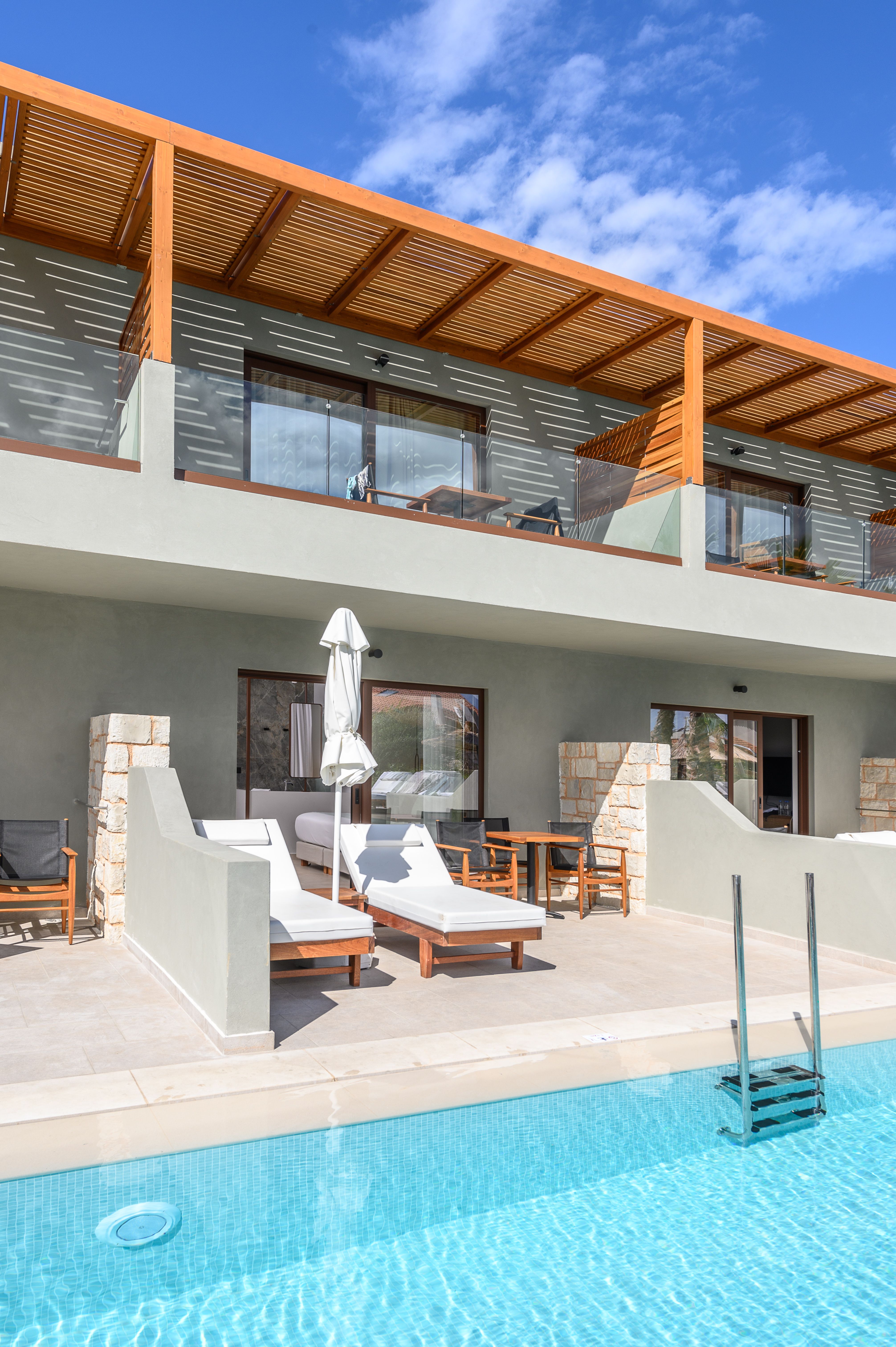 SUITE FAMILY SHARING POOL 