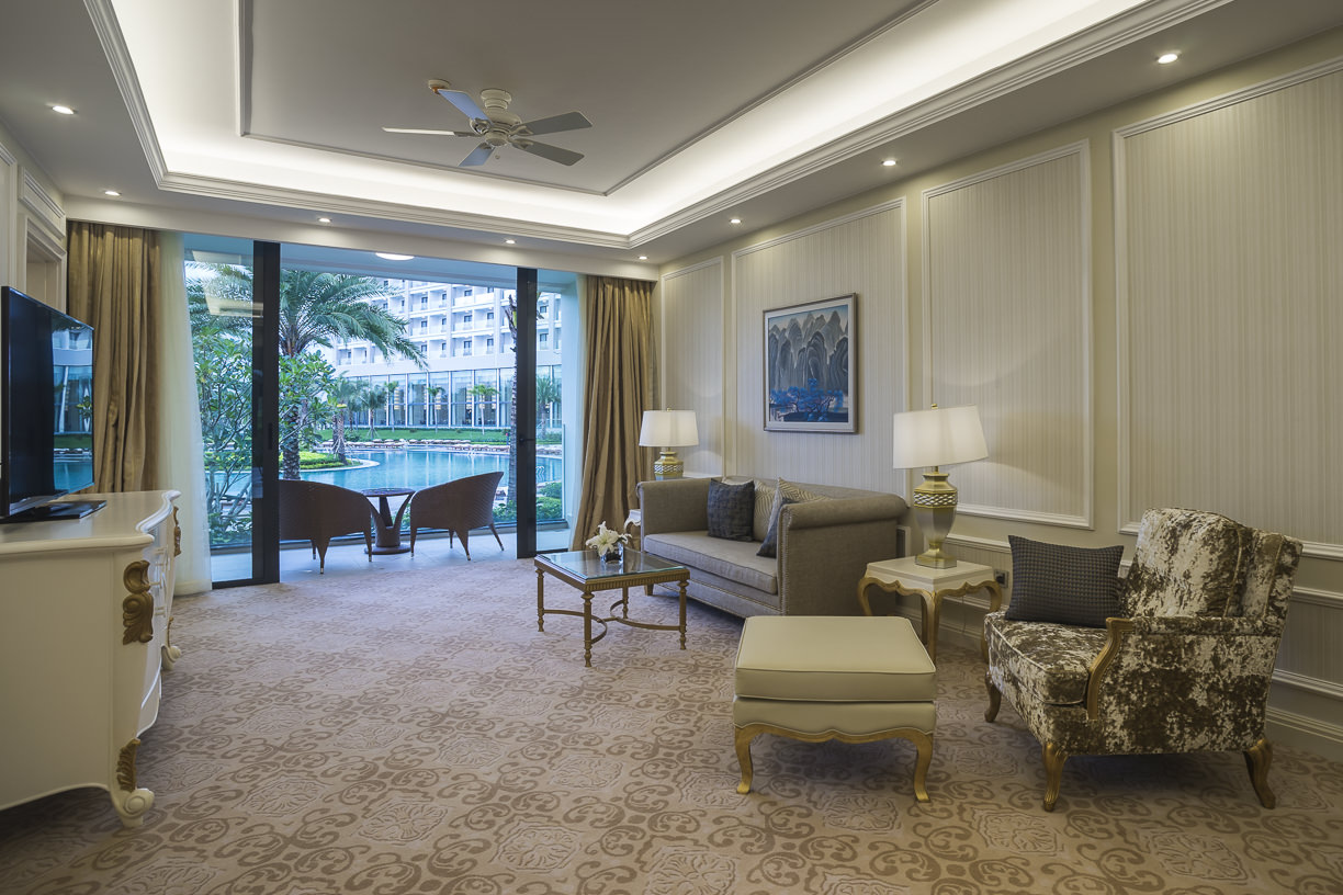 ONE BEDROOM SUITE