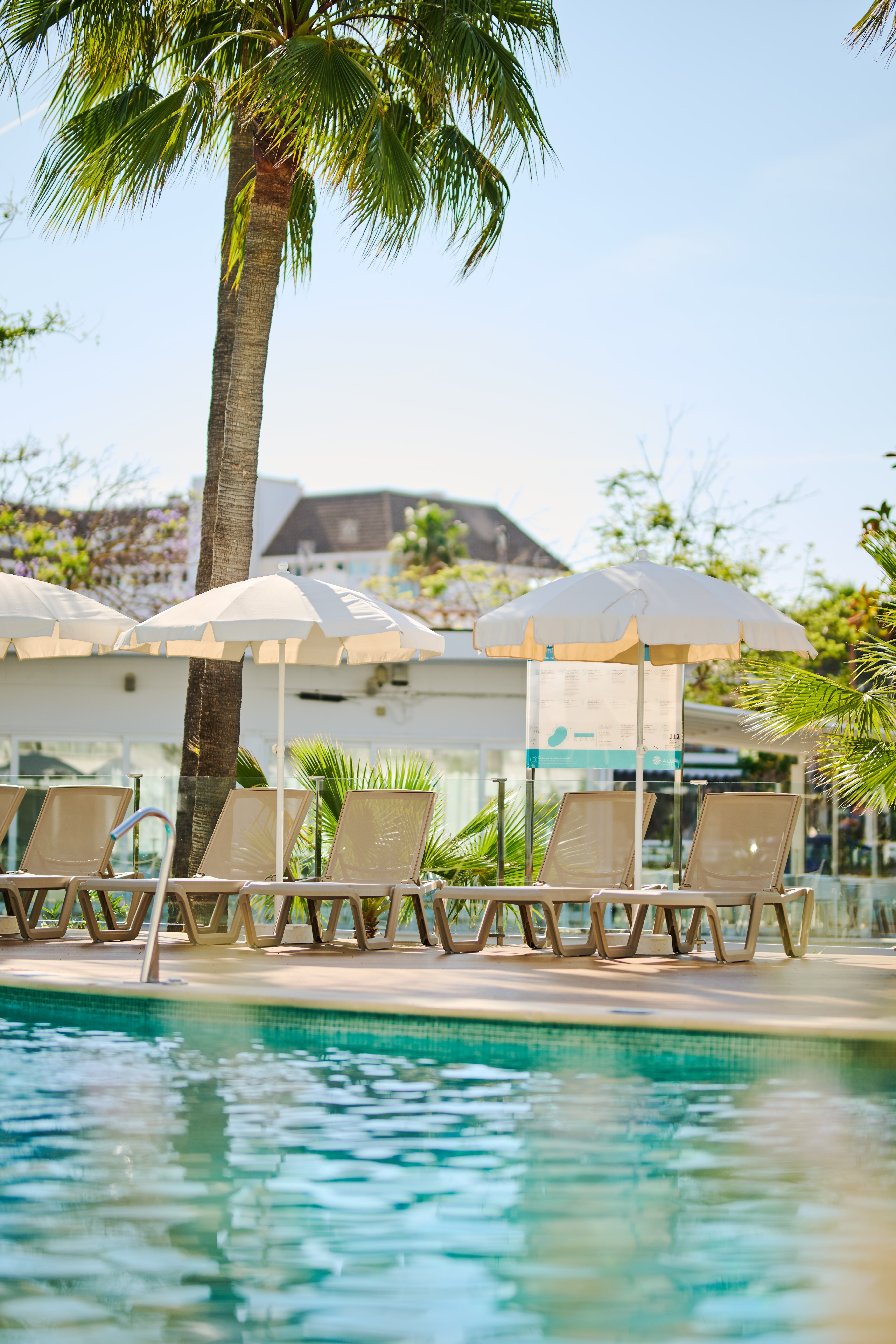 Piscina deschisă