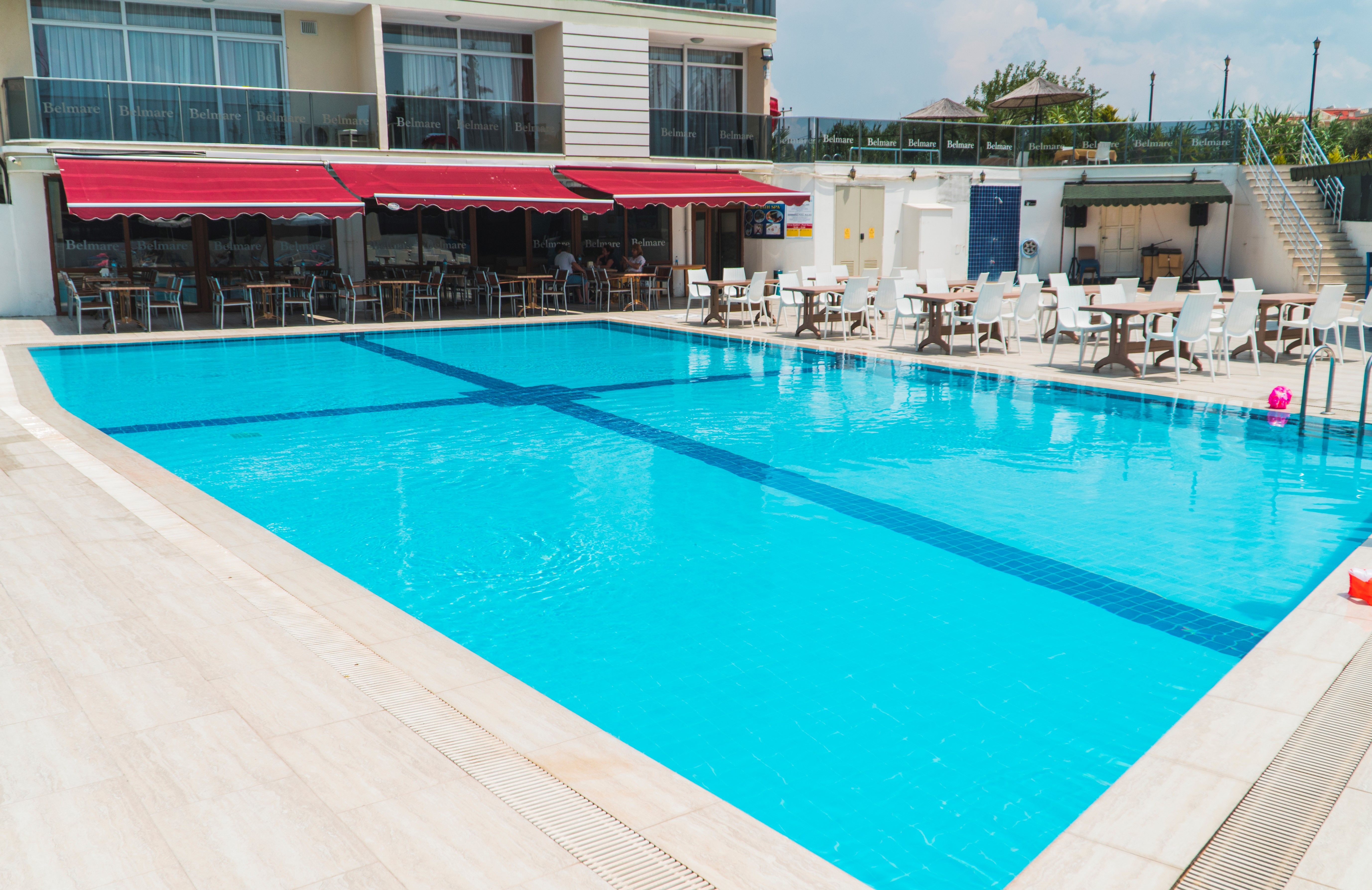 Piscina deschisă