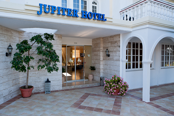 Zakynthos, Hotel Jupiter, intrare.jpg