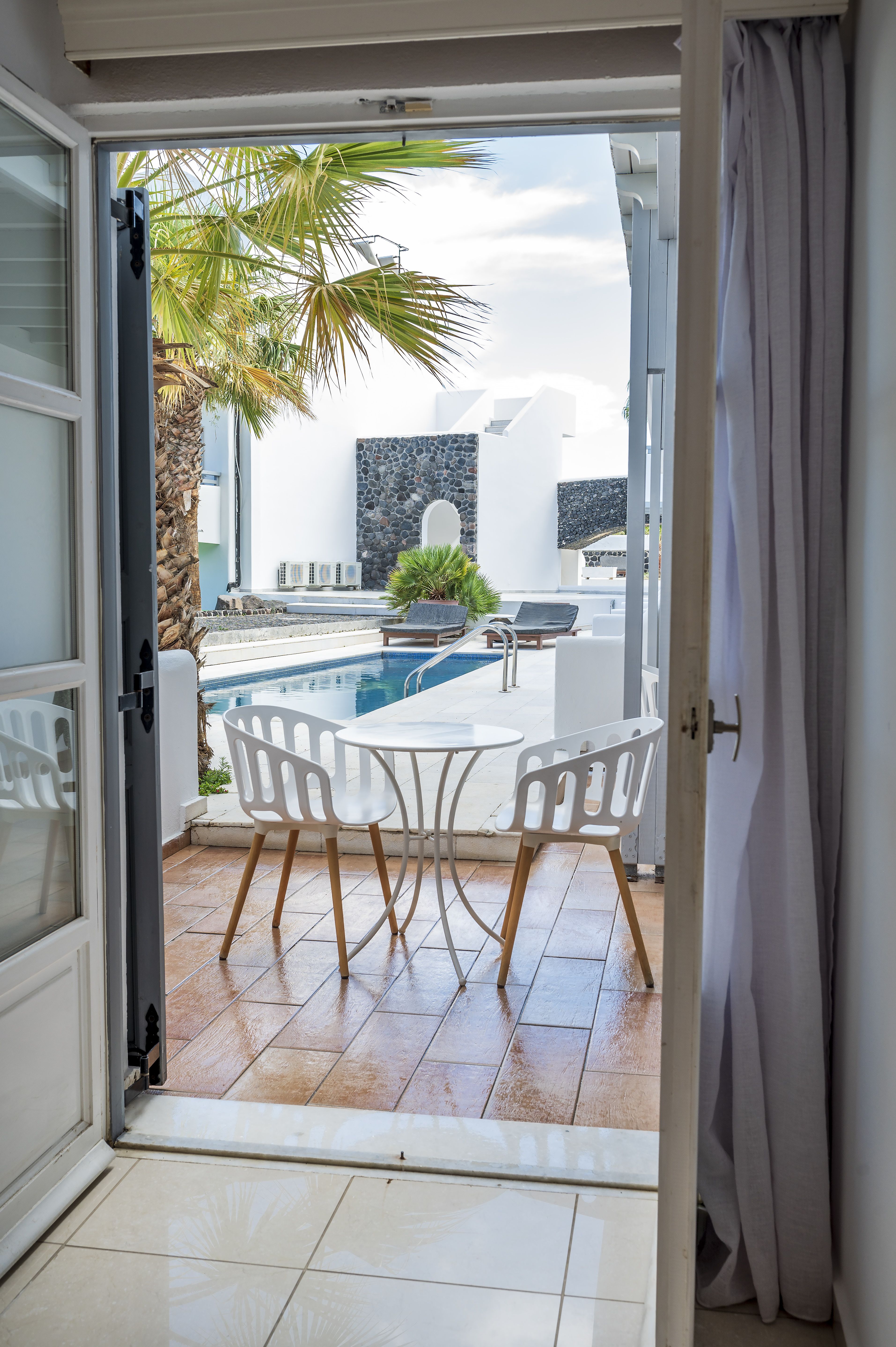 Superior Room with Shared Pool
