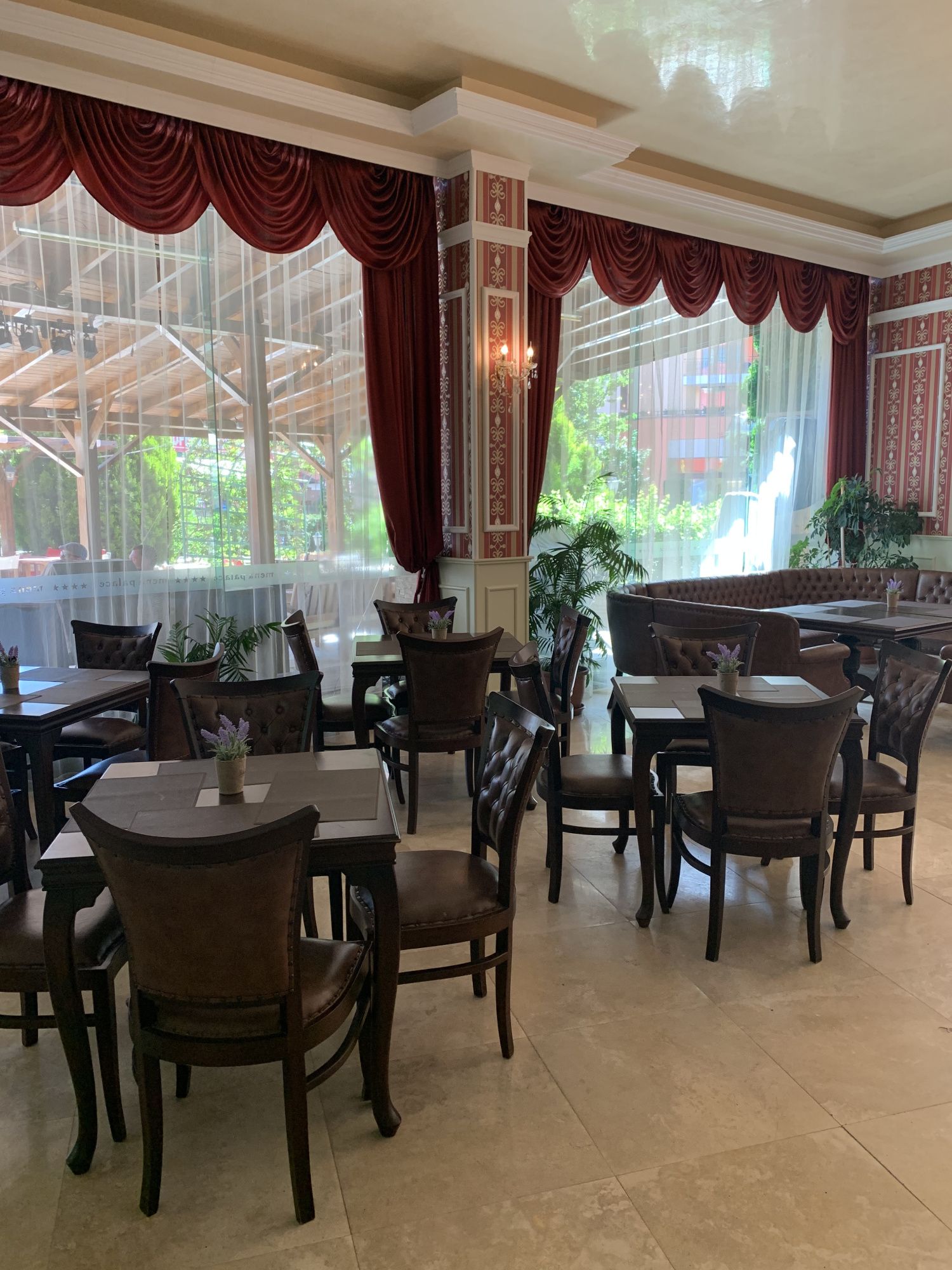 lobby bar