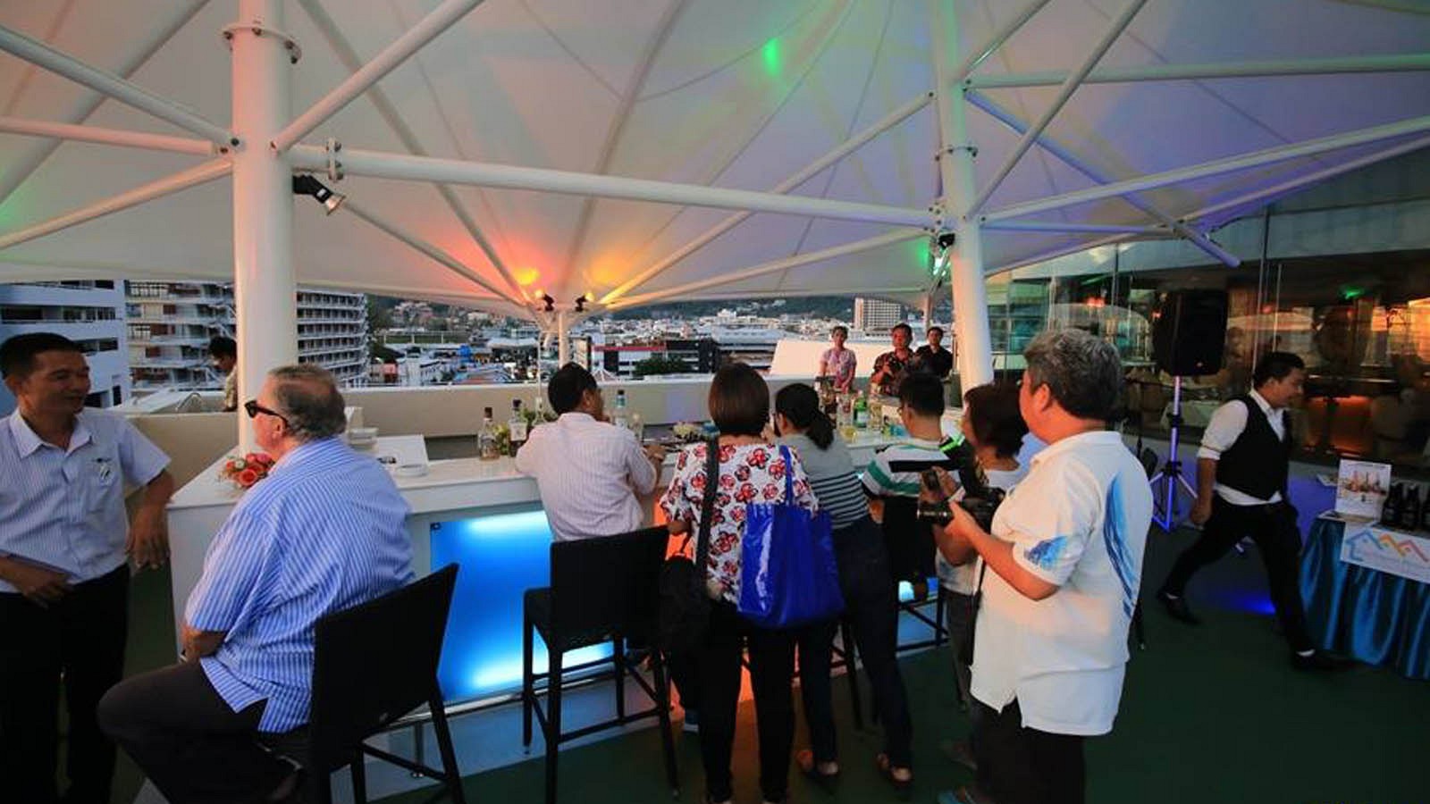 Alfresco Sky Bar